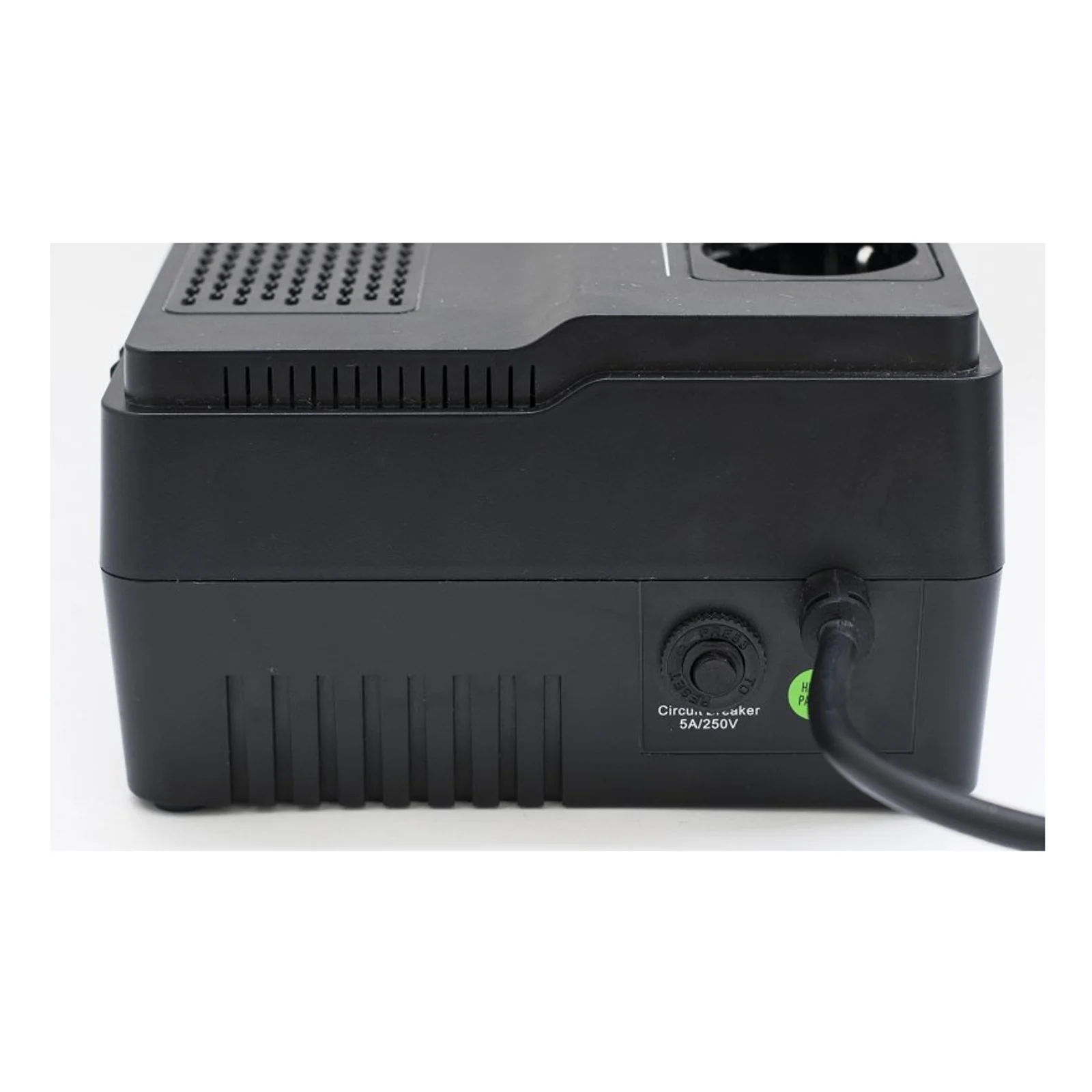 APC BV500I-GR alimentation d'énergie non interruptible Interactivité de ligne 0,5 kVA 300 W 4 sortie(s) CA