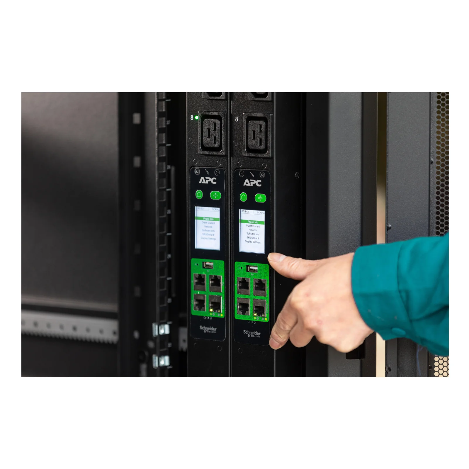APC EASY rack PDU 3,7 kw mesuré, 0U,monophasé 230V, 16A, 18C13, 3C19, NMC3