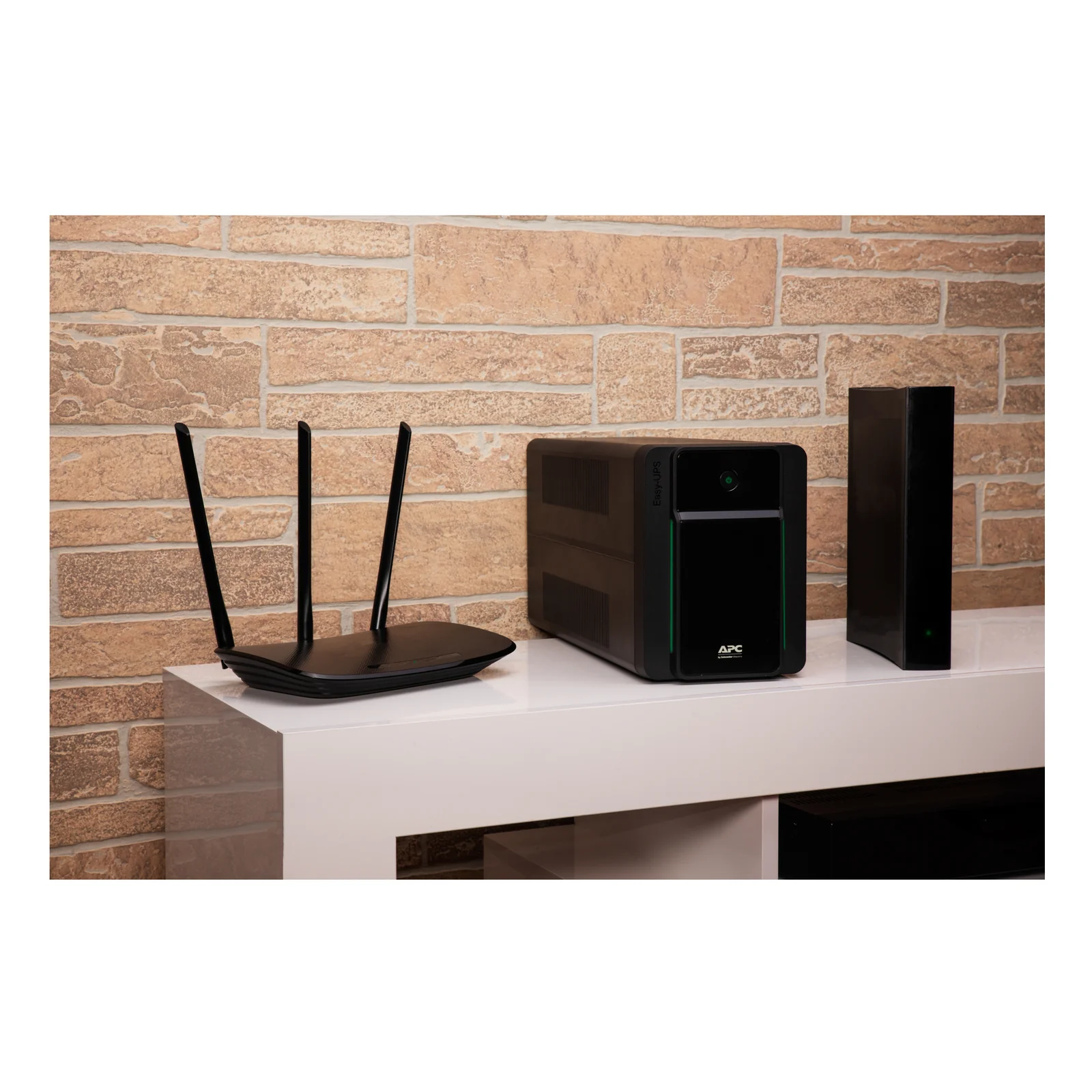 APC Easy UPS BVX - onduleur line-interactive - 2200VA, 230V - Prises Schuko