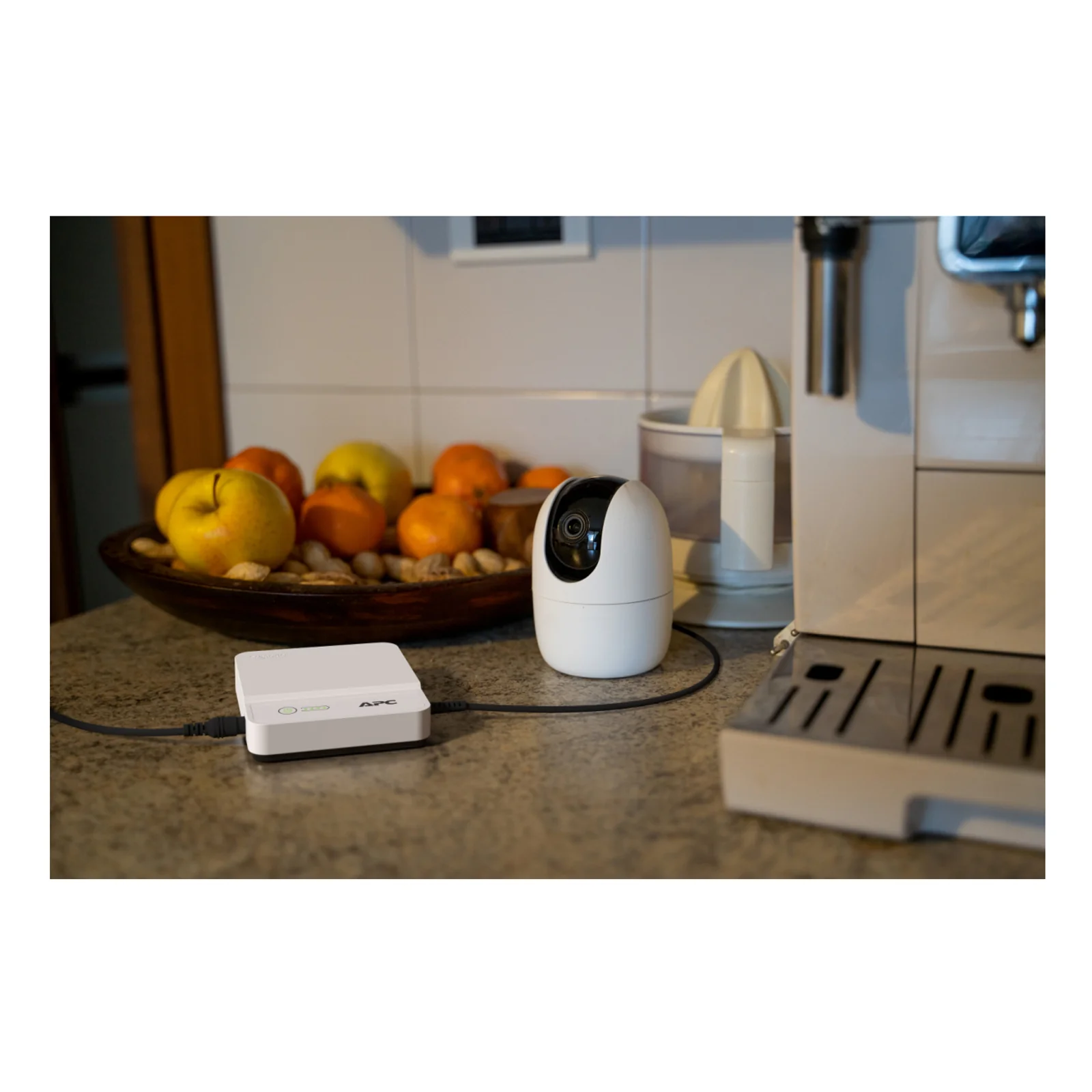 APC mini UPS CP12036LI - Alimentation de secours 12Vdc, 36W, Li-ion, protège WiFi, routeurs, caméras IP, etc.