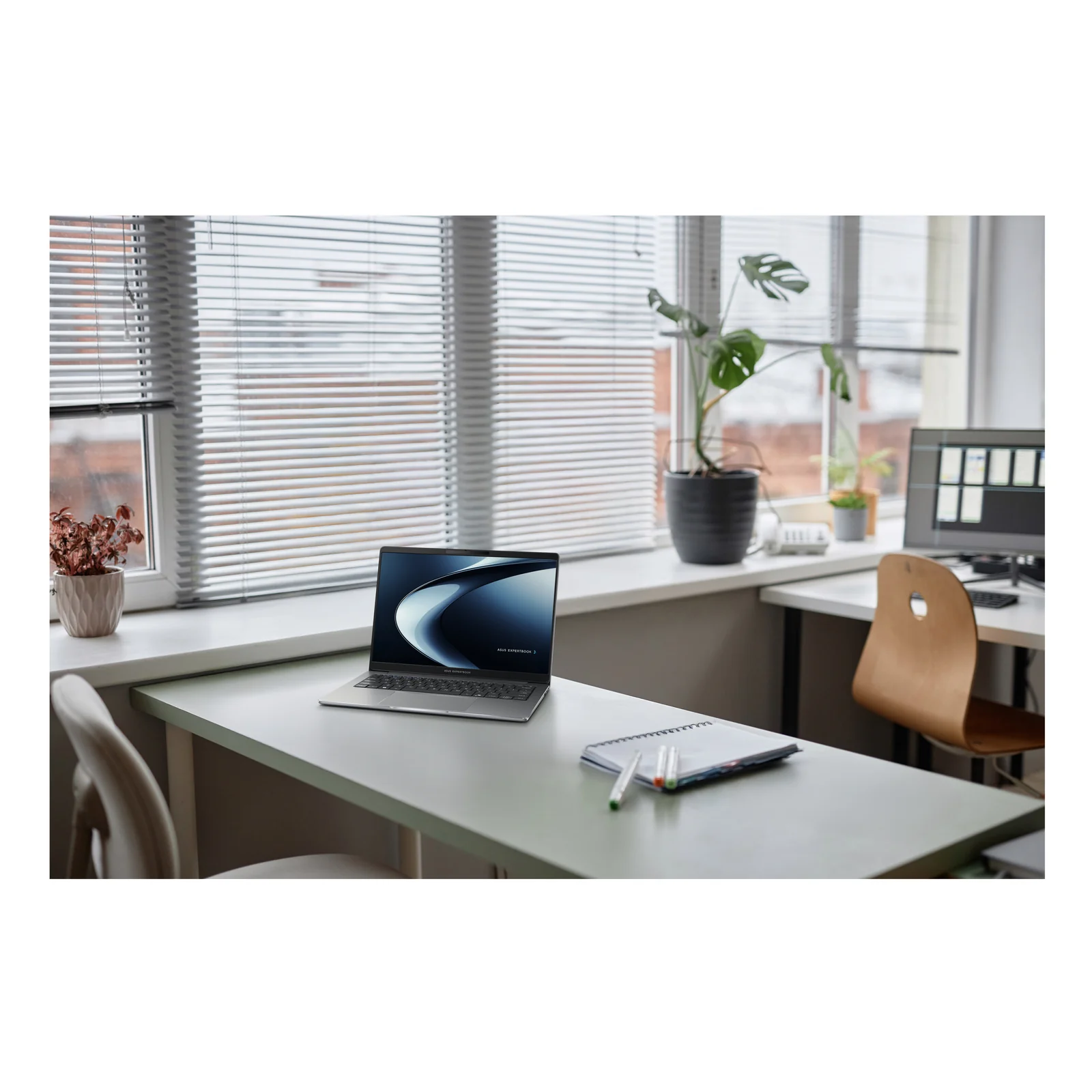 ASUS ExpertBook P3 PM3406CKA-NZ0501X Copilot+ PC AMD Ryzen AI 7 350 Ordinateur portable 35,6 cm (14") WQXGA 32 Go DDR5-SDRAM 1 To SSD Wi-Fi 7 (802.11be) Windows 11 Pro Allemand Gris