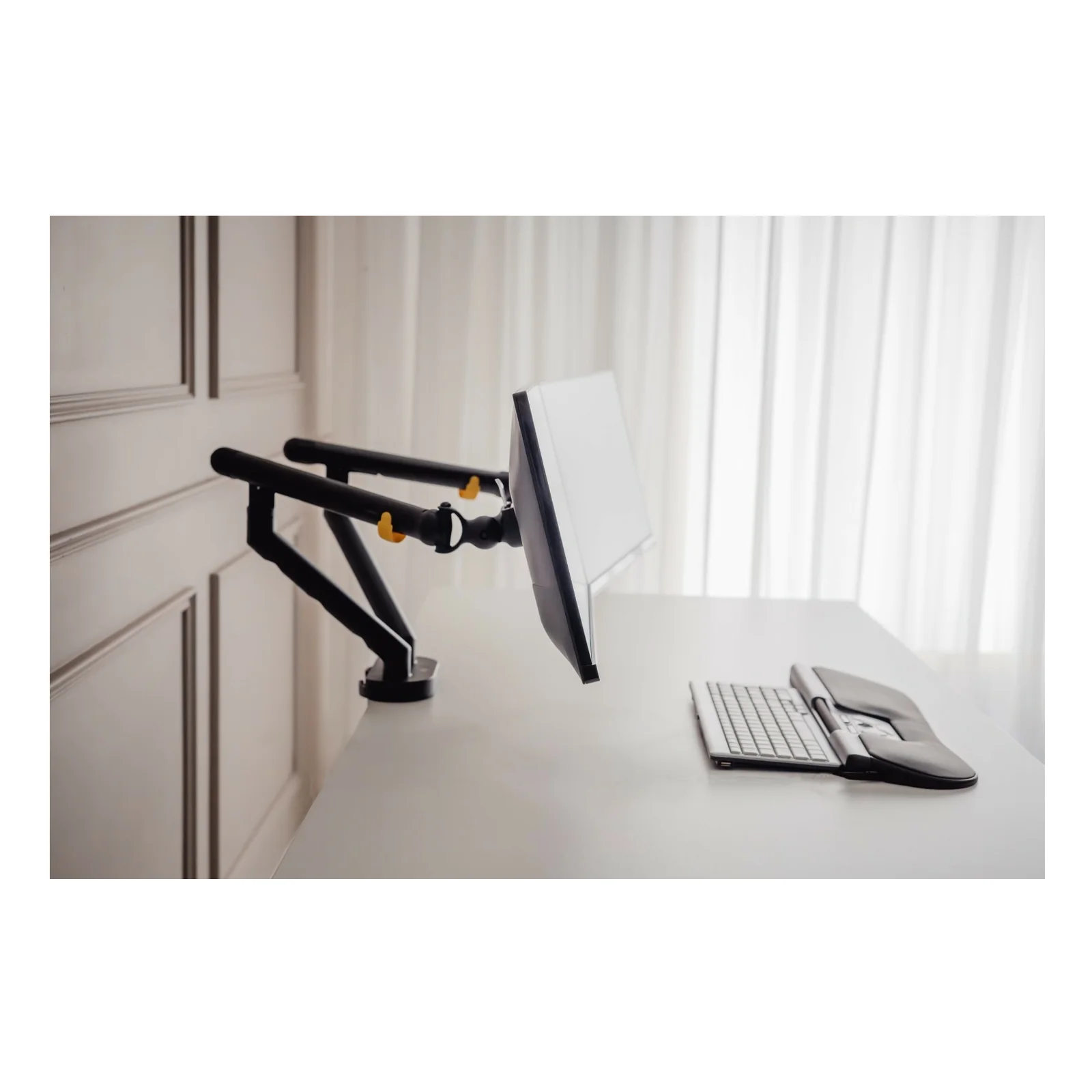 BakkerElkhuizen BE Flexible Dual Black