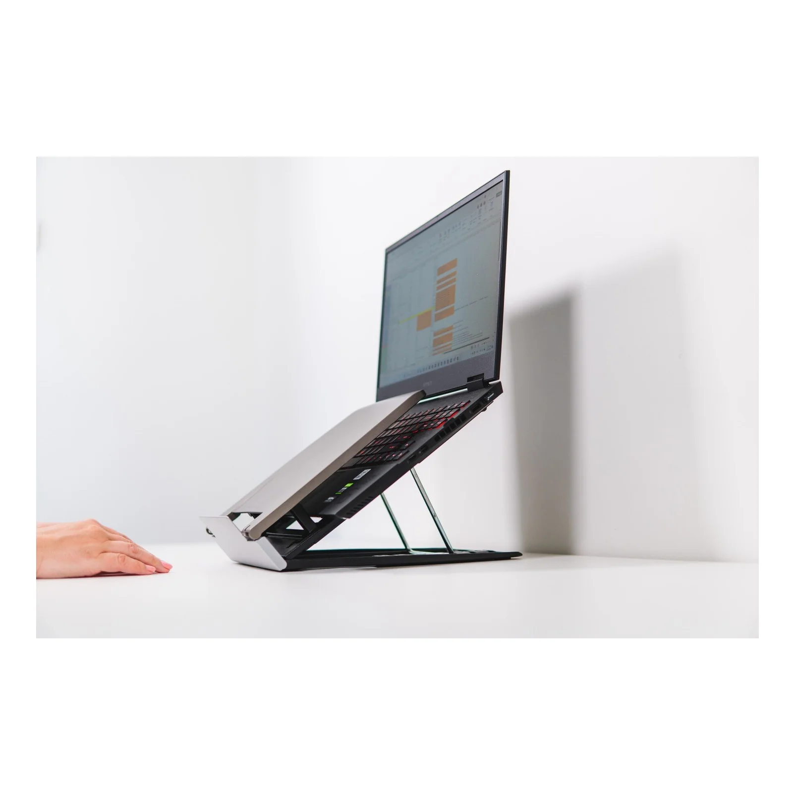 BakkerElkhuizen Ergo-Q 330 Circular Supports de Laptop Noir, Gris 43,2 cm (17")