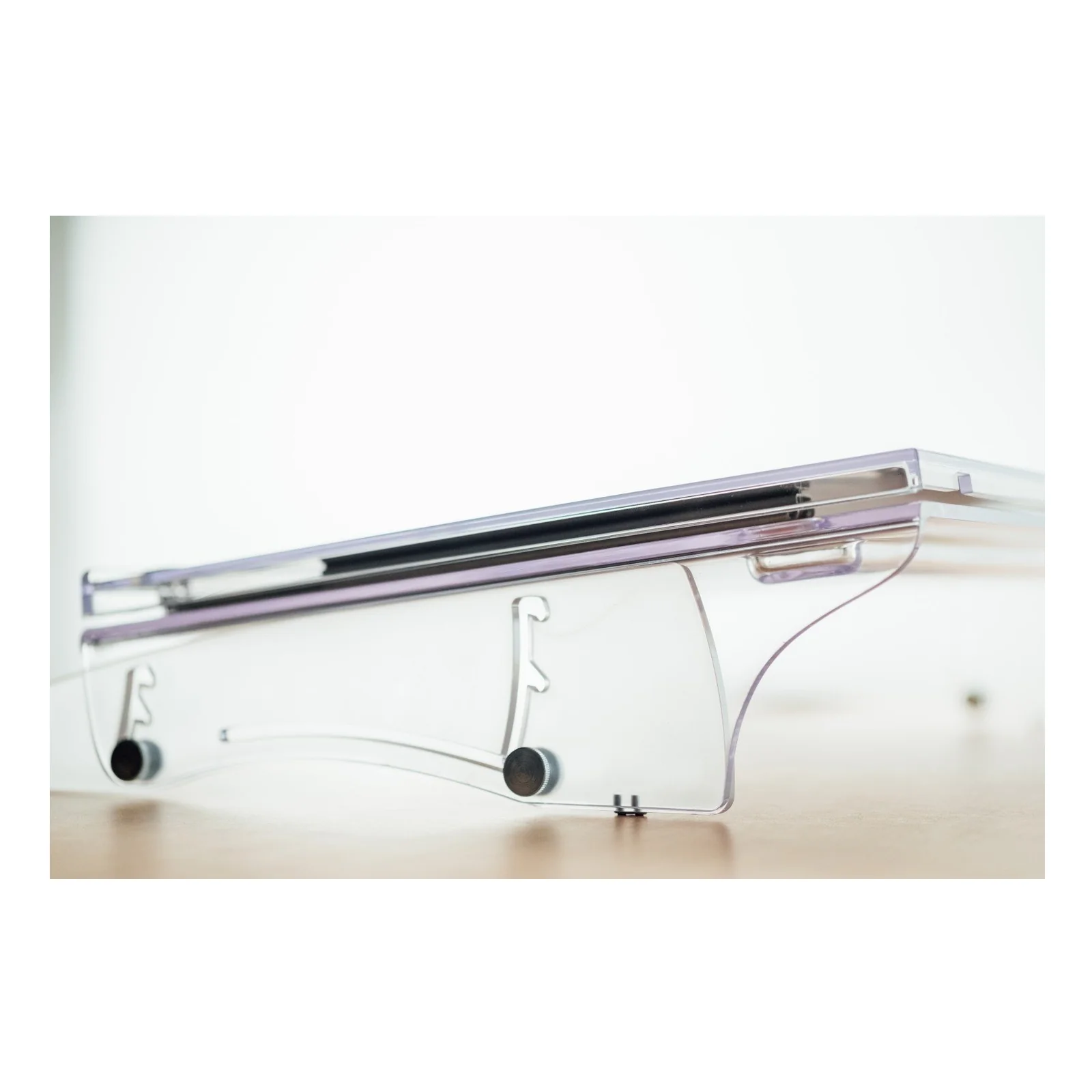 BakkerElkhuizen FlexDesk 640 avec ComfortRead