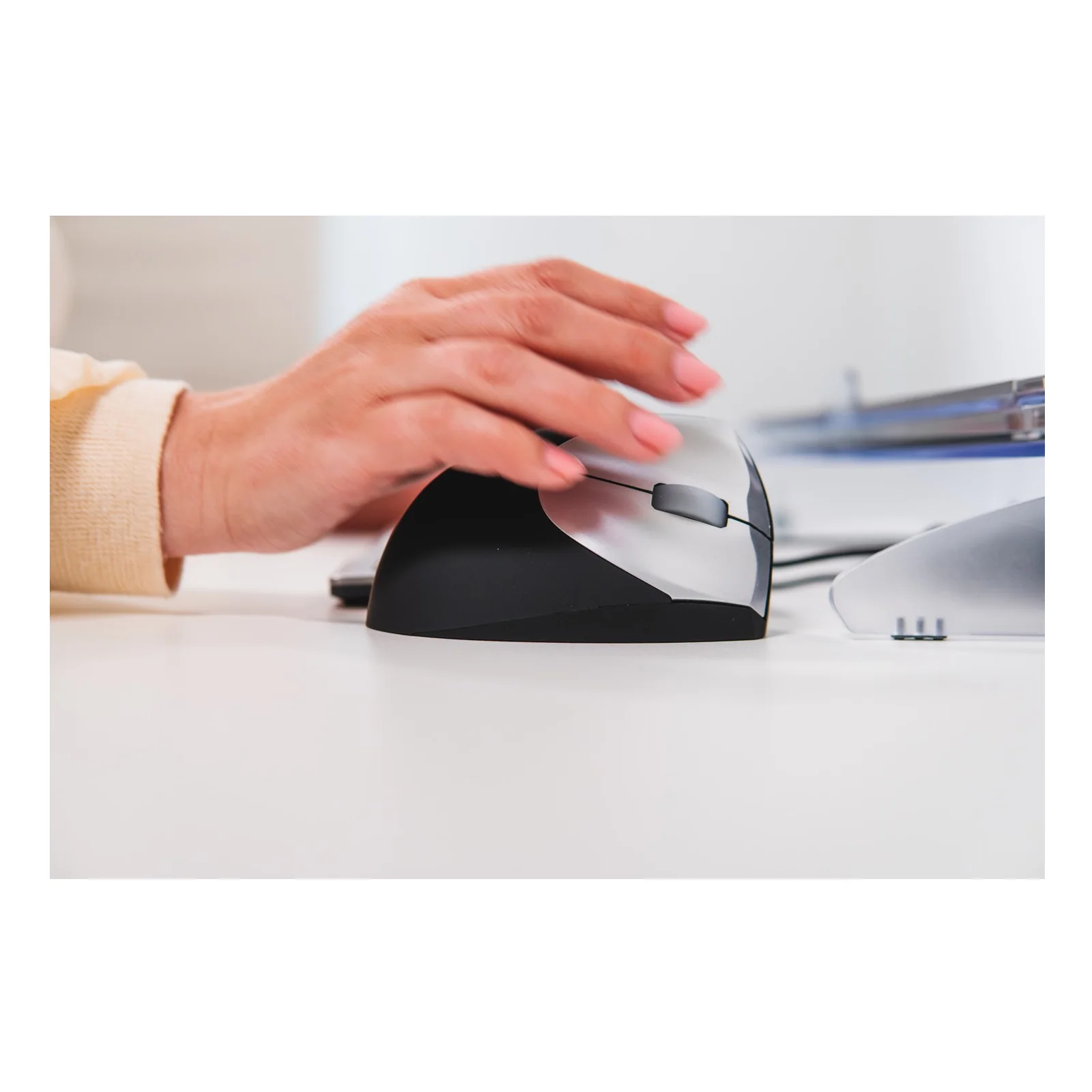BakkerElkhuizen Handshake Wireless VS4 souris Bureau Gauche RF sans fil Laser 2400 DPI