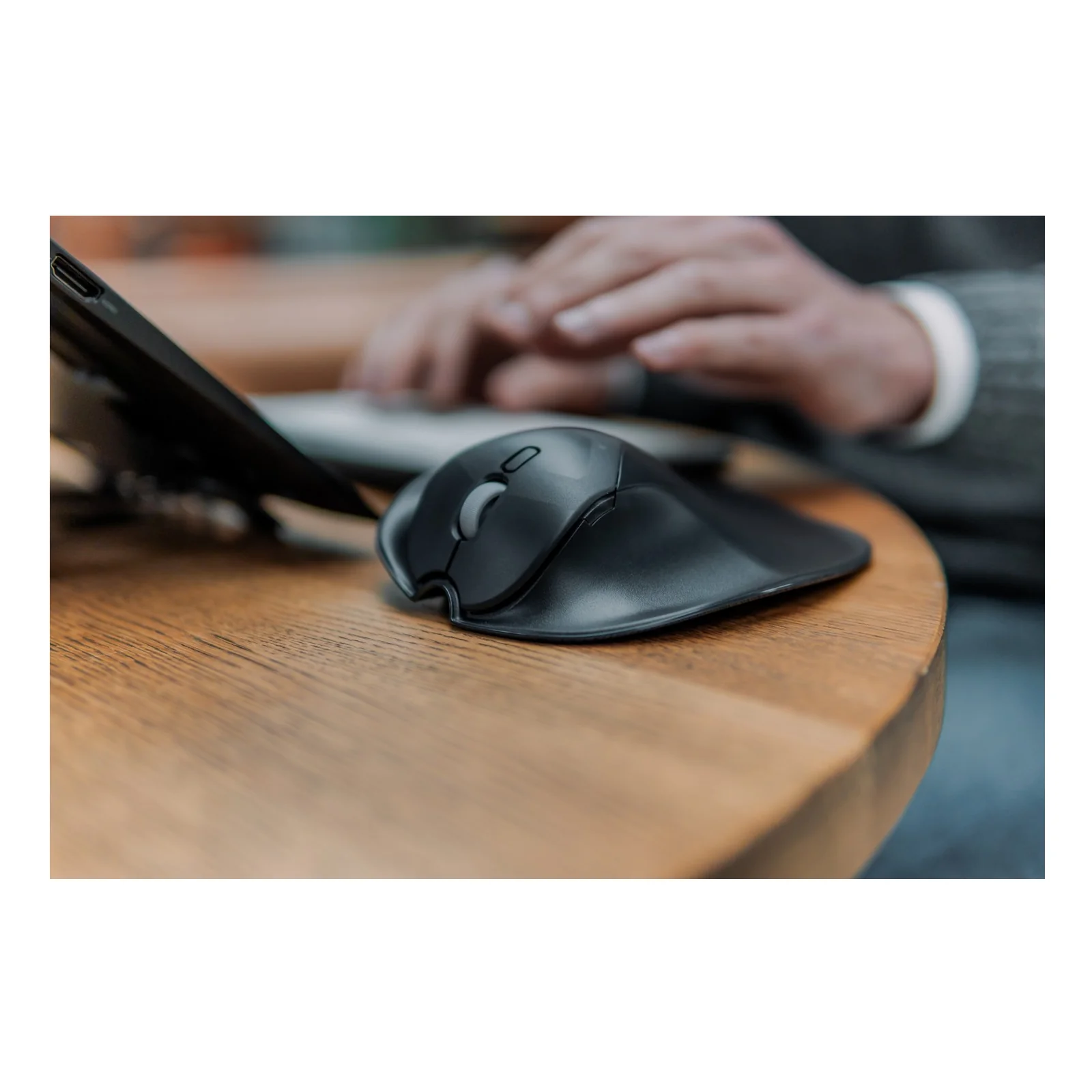 BakkerElkhuizen HandshoeMouse Shift Bluetooth souris Bureau Ambidextre Optique 1000 DPI