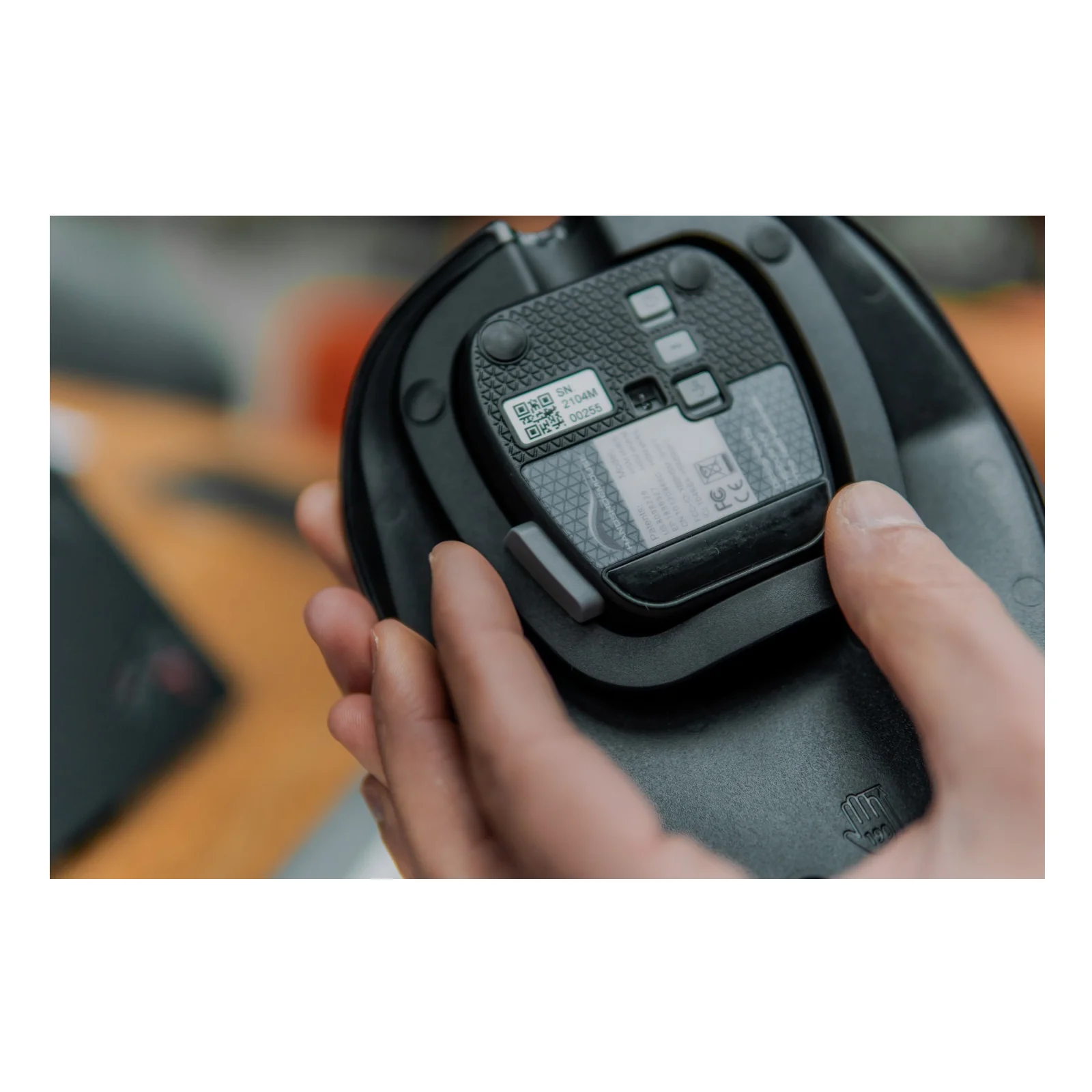 BakkerElkhuizen HandshoeMouse Shift Bluetooth souris Bureau Ambidextre Optique 1000 DPI