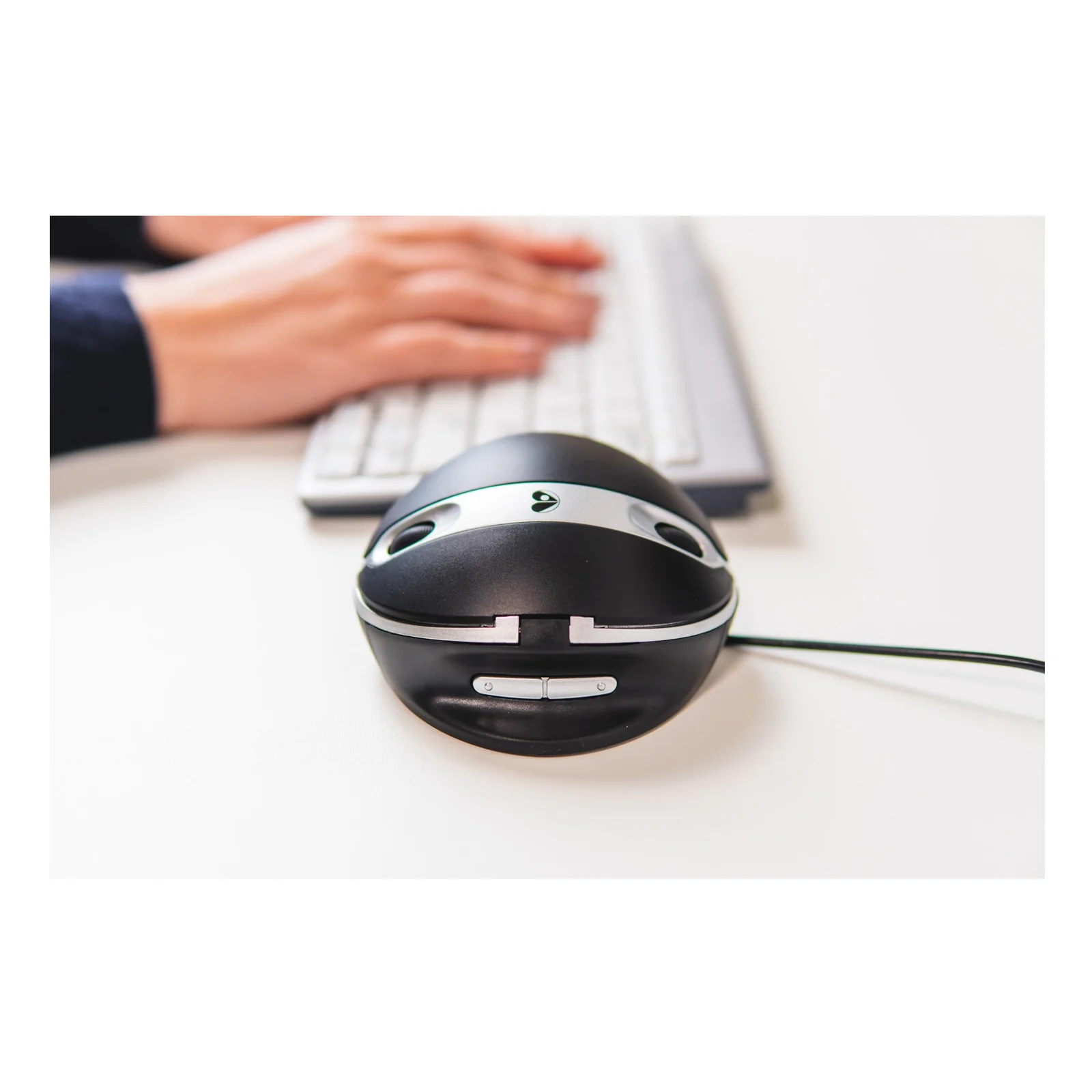 BakkerElkhuizen Oyster Mouse Wireless Large souris Bureau Ambidextre RF sans fil Laser 1200 DPI