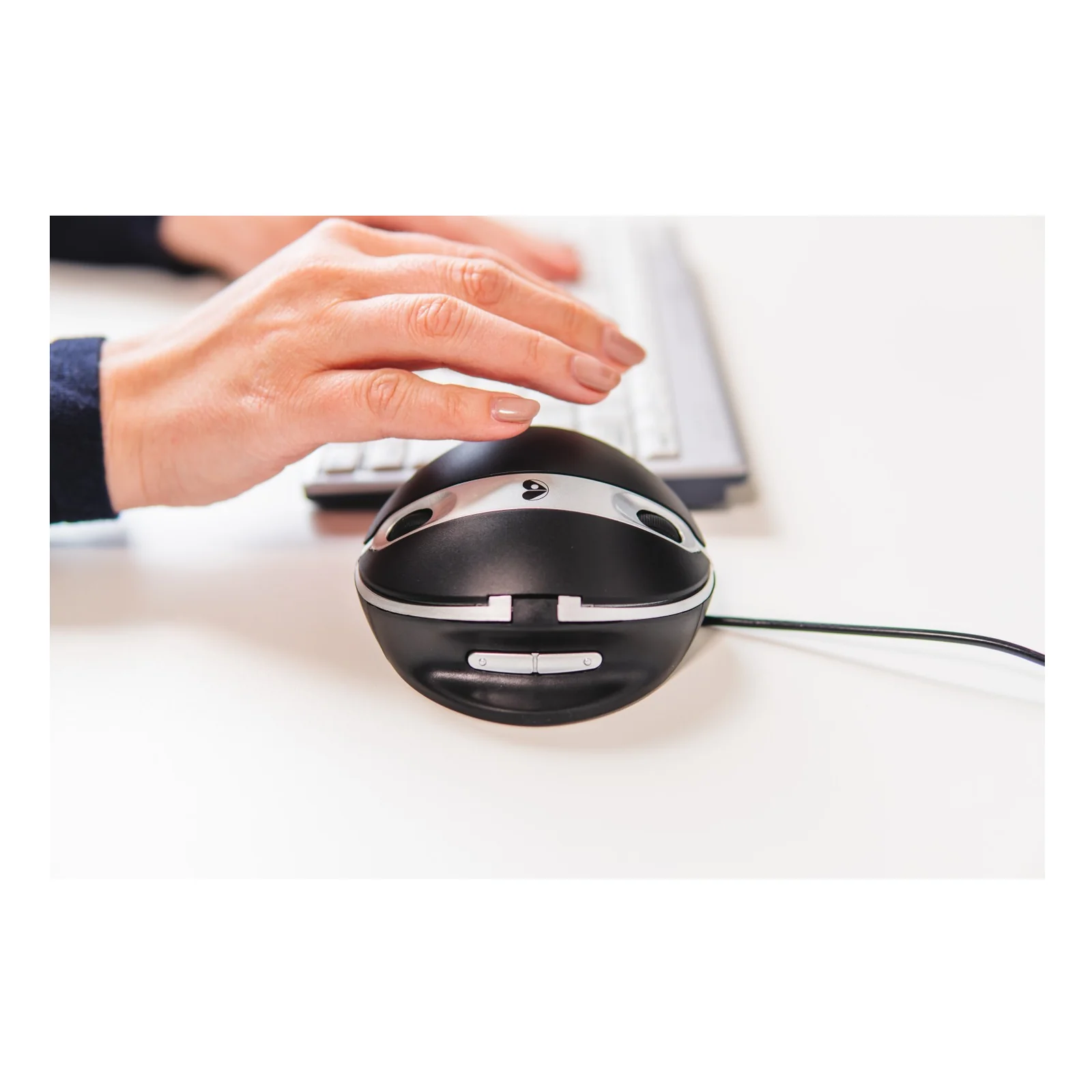 BakkerElkhuizen Oyster Mouse Wireless souris Bureau Ambidextre RF sans fil Laser 1200 DPI