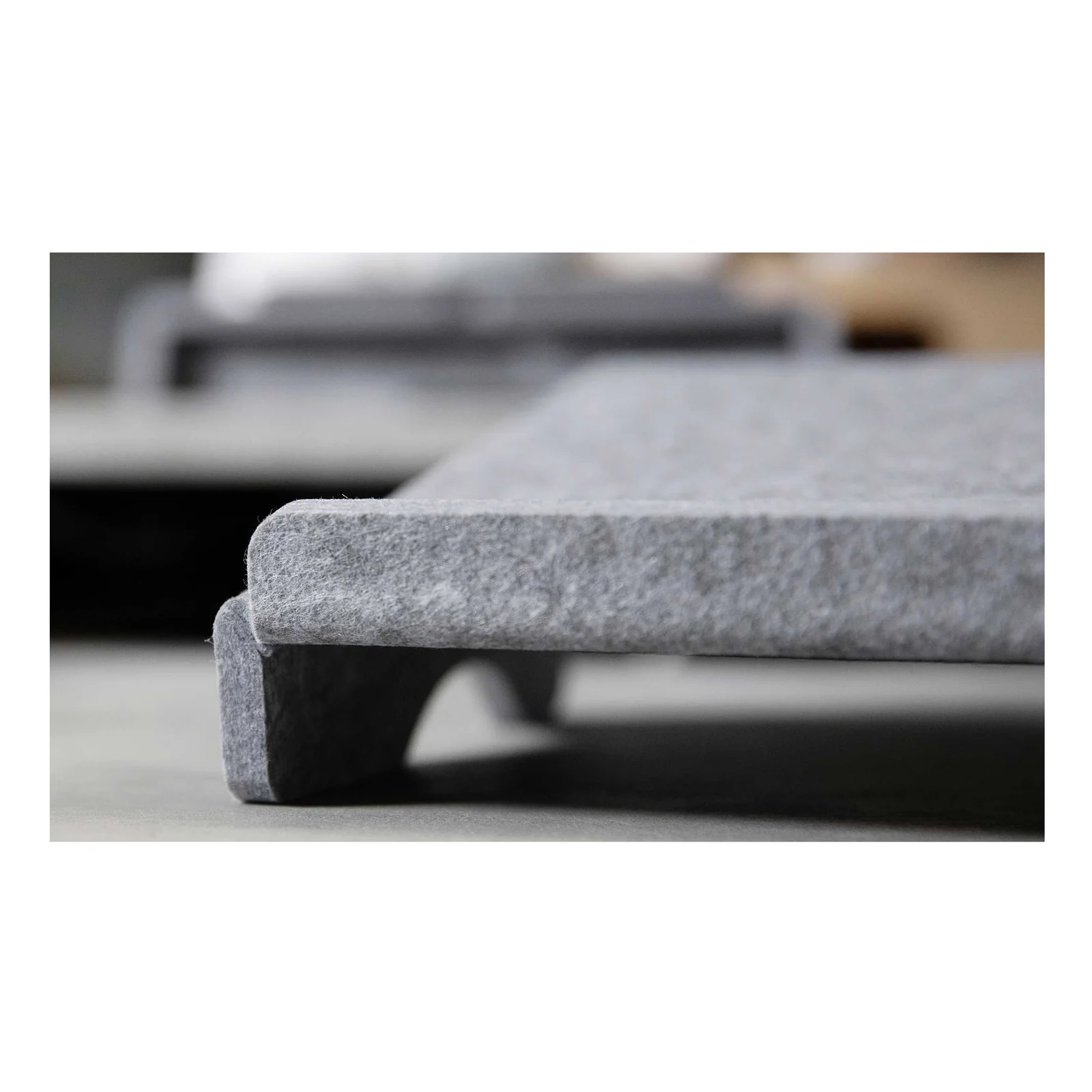BakkerElkhuizen Q-doc 100 Circular Light Grey