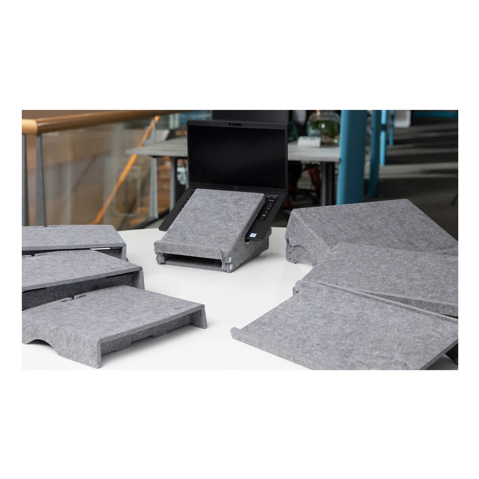 BakkerElkhuizen Q-doc 100 Circular Light Grey