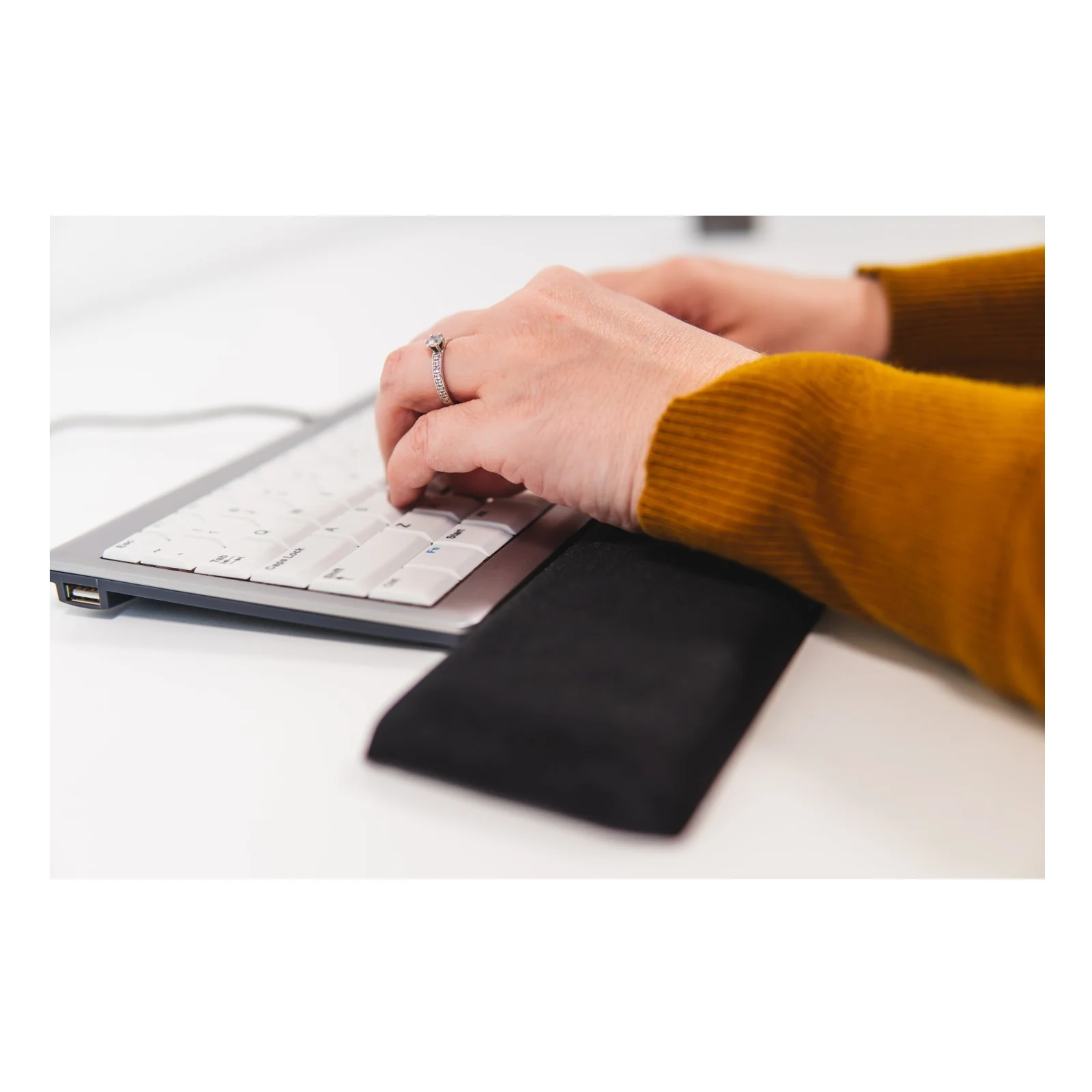 BakkerElkhuizen Trapezium Ergo Wrist Rest Compact