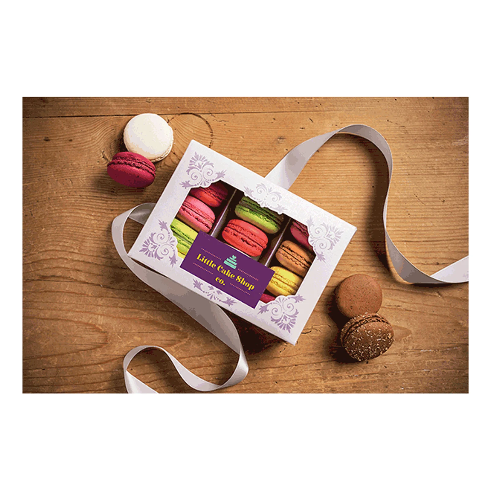 Imprimante Brother VC-500W avec étiquettes couleur fraîchement imprimées présentées à côté du boîtier pour illustrer la technologie ZINK Zero Ink