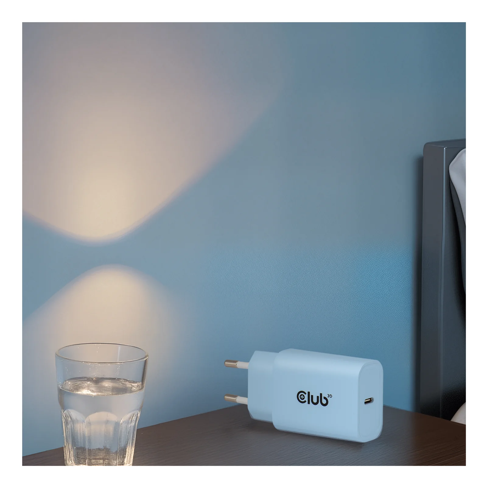 CLUB3D CAC-3022 chargeur d'appareils mobiles Smartphone, Universel Bleu Secteur Charge rapide Intérieure