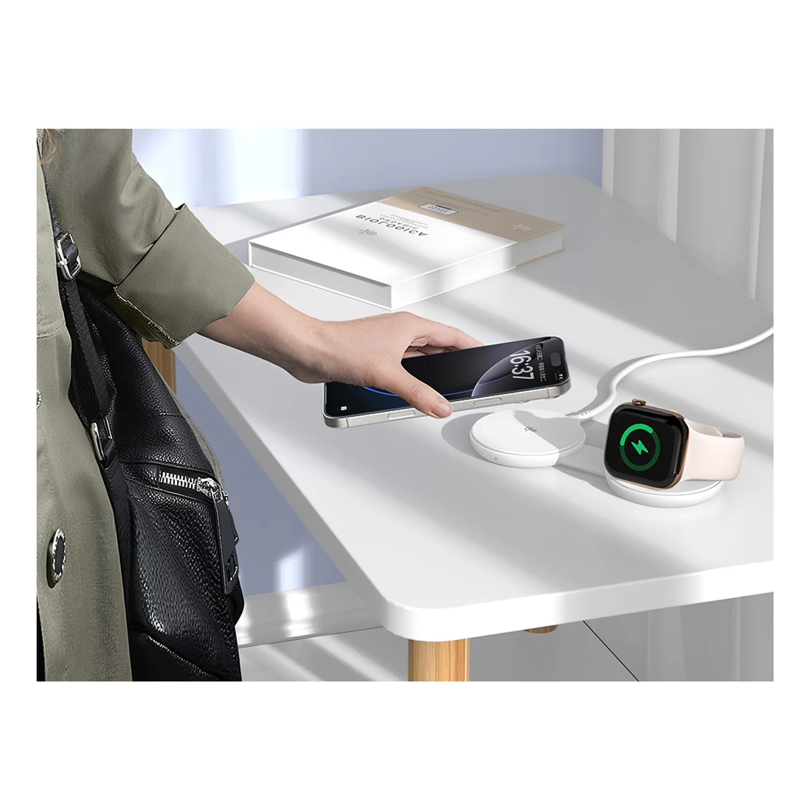 Conceptronic GORGON04W chargeur d'appareils mobiles Smartphone, Smartwatch Blanc Secteur Recharge sans fil Intérieure