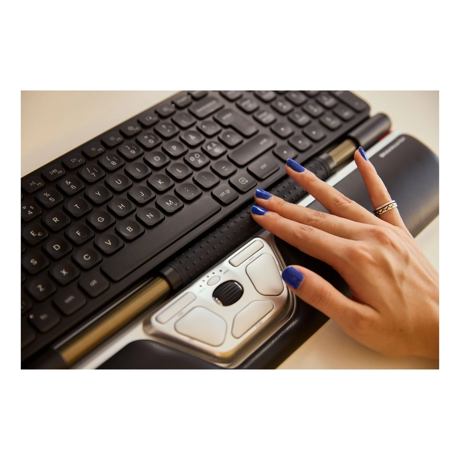 Contour Design Repose-poignets pour RollerMouse Red Slim