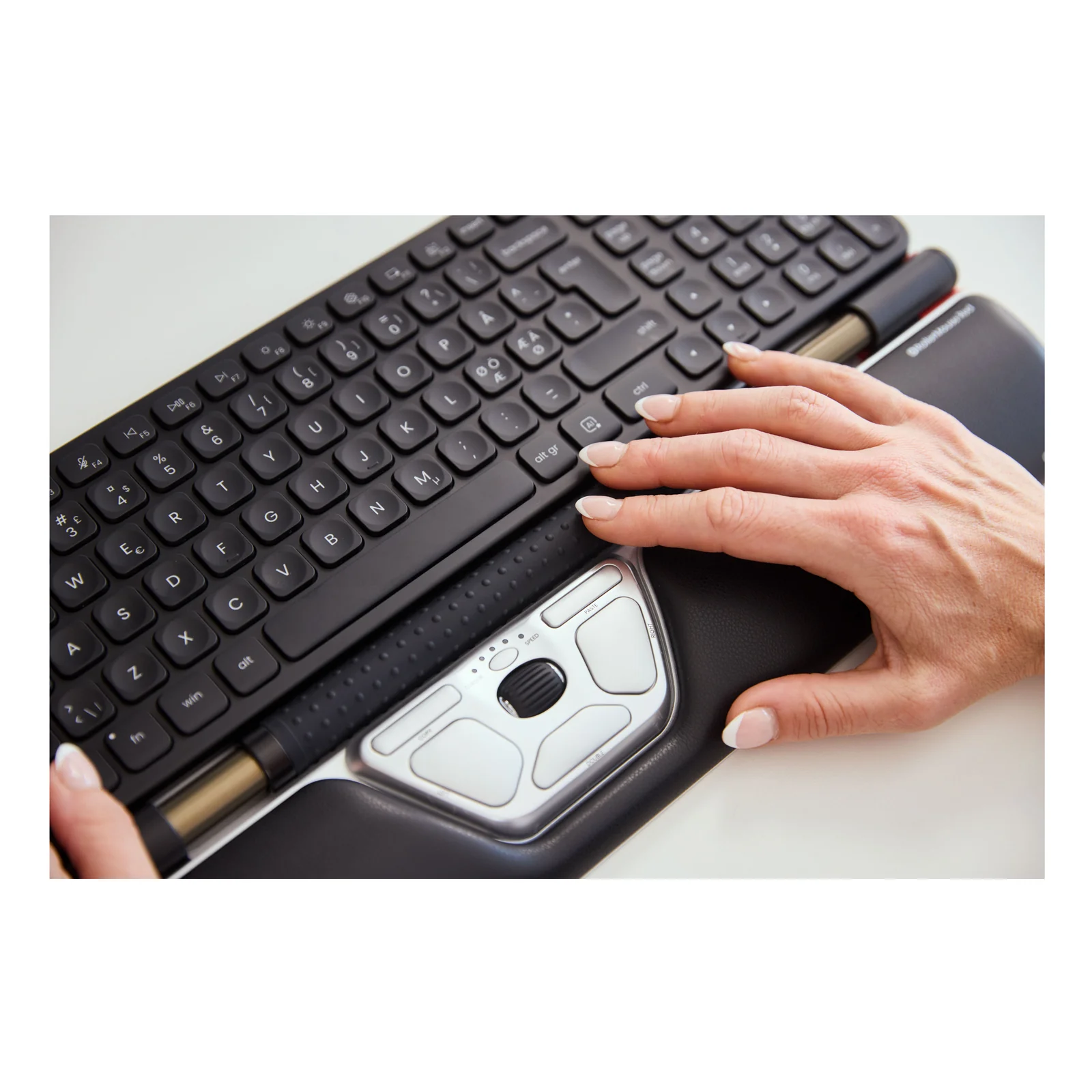Contour Design RollerMouse Red, filaire