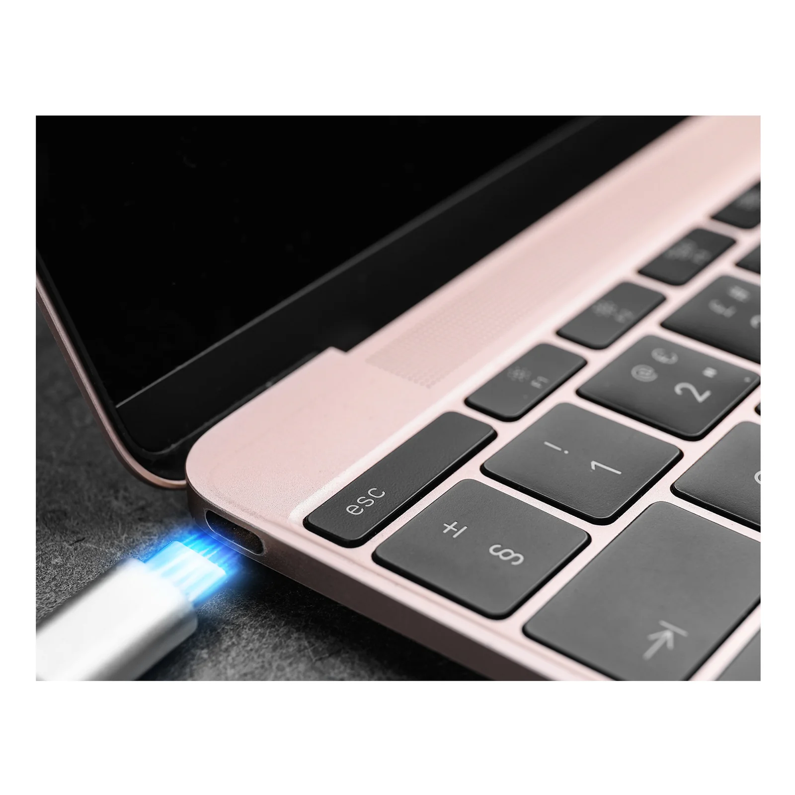 D-Link Hub USB-C 6-en-1 avec HDMI/Gigabit Ethernet/alimentation DUB-2335