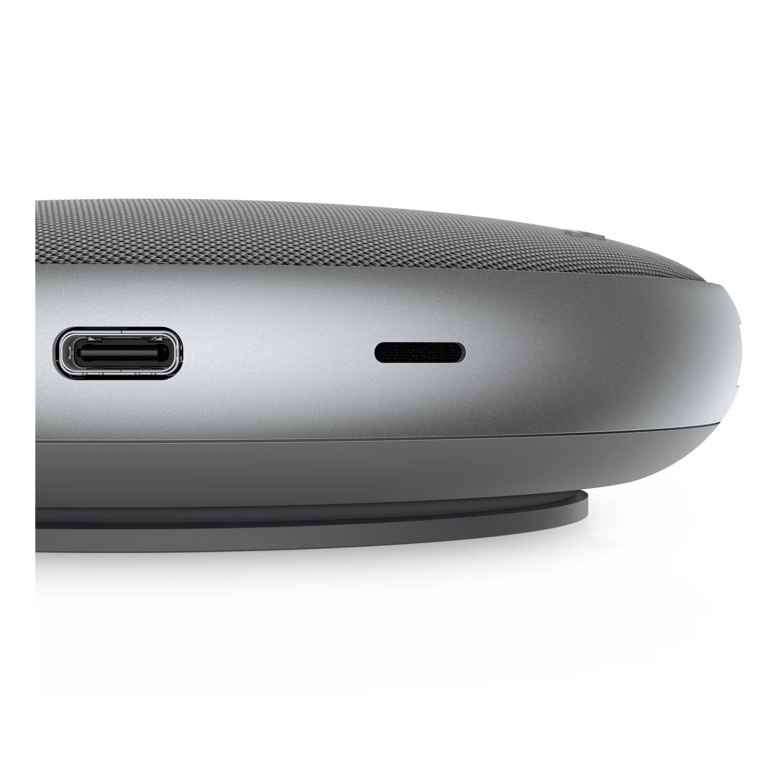 Vue latérale rapprochée, port USB-C et fente de voyant sur le bord du boîtier