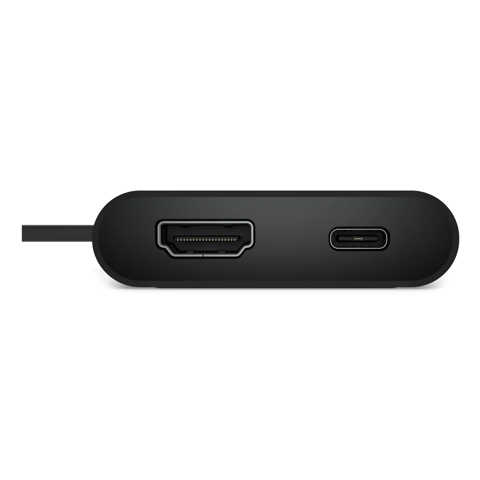 Vue rapprochée de la face HDMI, port HDMI 2.0b et port USB-C de données côte à côte sur le boîtier