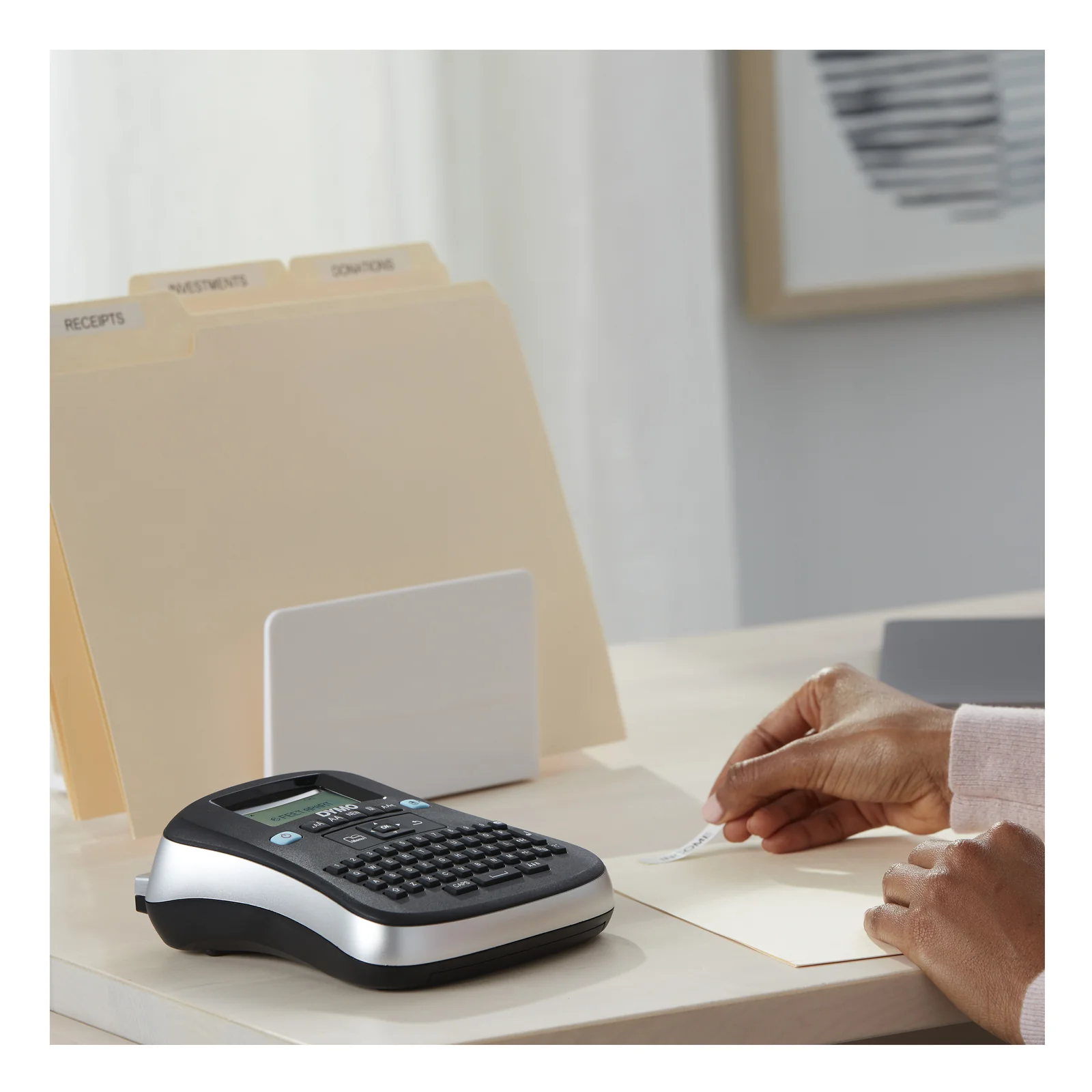DYMO LabelManager ® ™ 210D+ - QWY