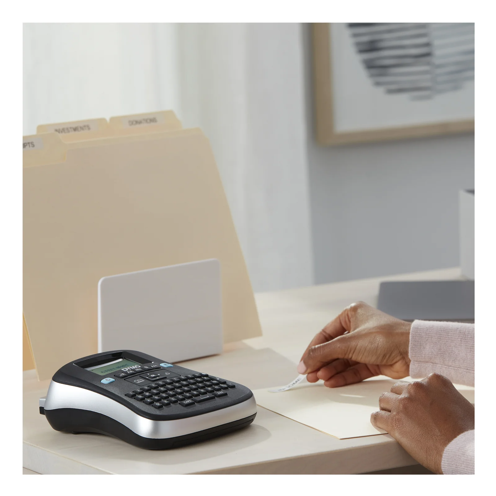 DYMO LabelManager Étiqueteuse 210D+ | Clavier AZERTY | Imprimante Portable d'Étiquettes Autocollantes
