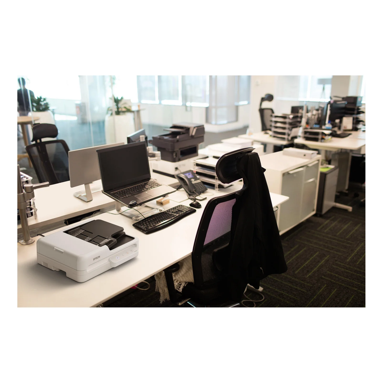 Epson WorkForce DS-1730 Scanner à plat et chargeur automatique 1200 x 1200 DPI A4 Noir, Blanc