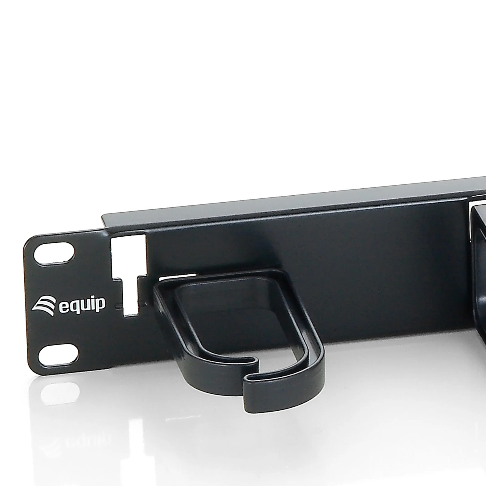 Equip 327311 accessoire de racks Panneau de gestion de câbles