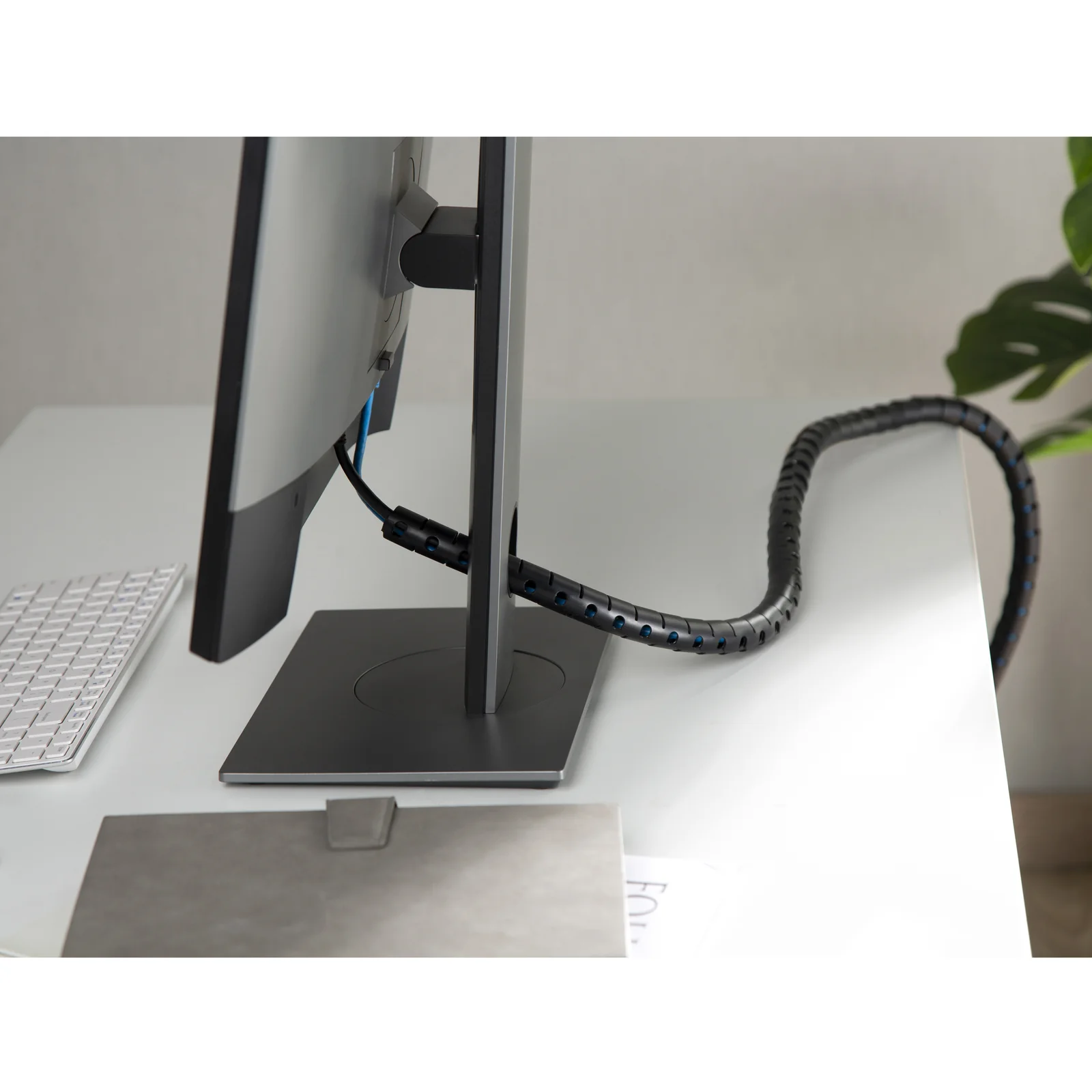 Equip 650867 range-câbles Bureau Manchon de câbles Noir