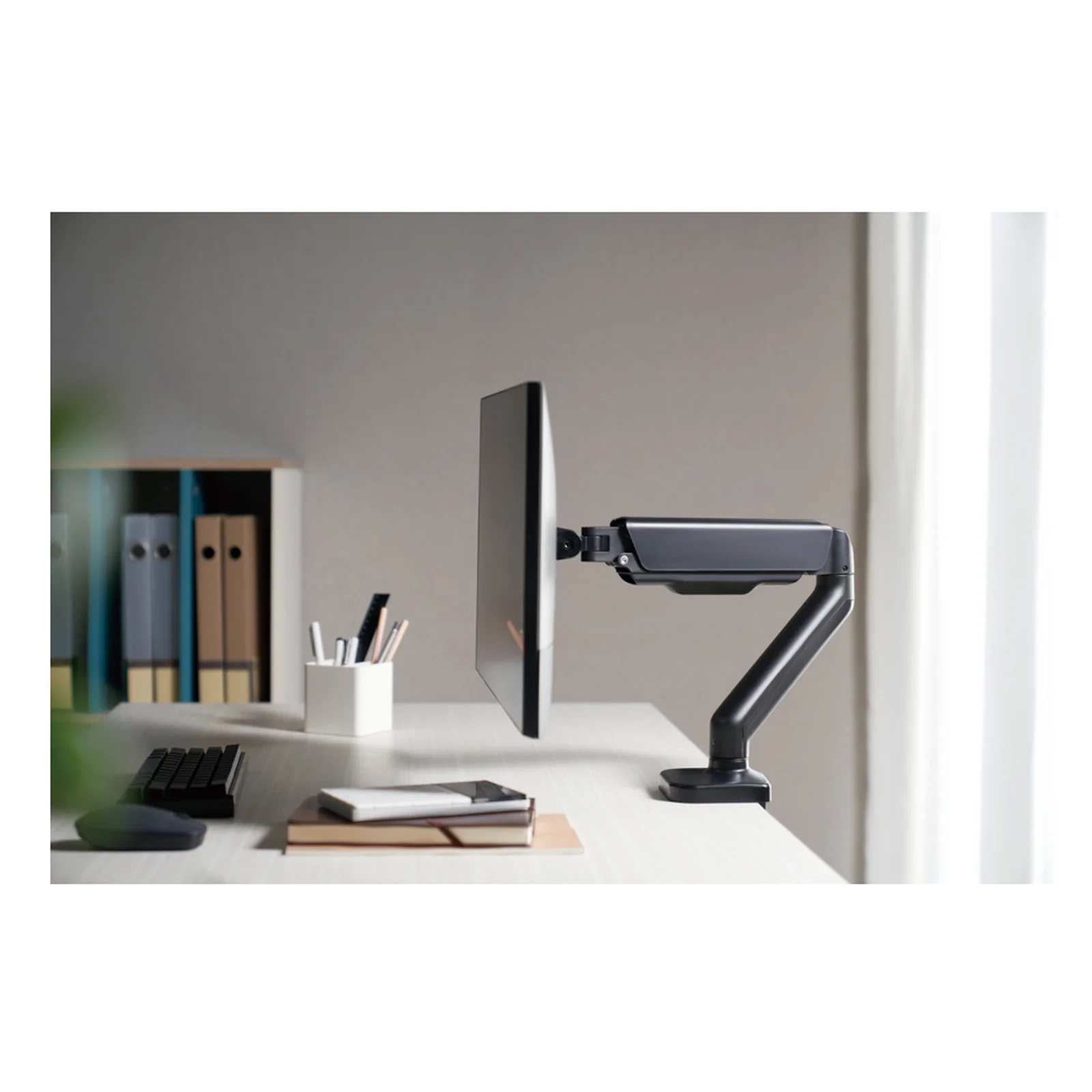 Equip Support de montage de bureau pour moniteur interactif 17"-32