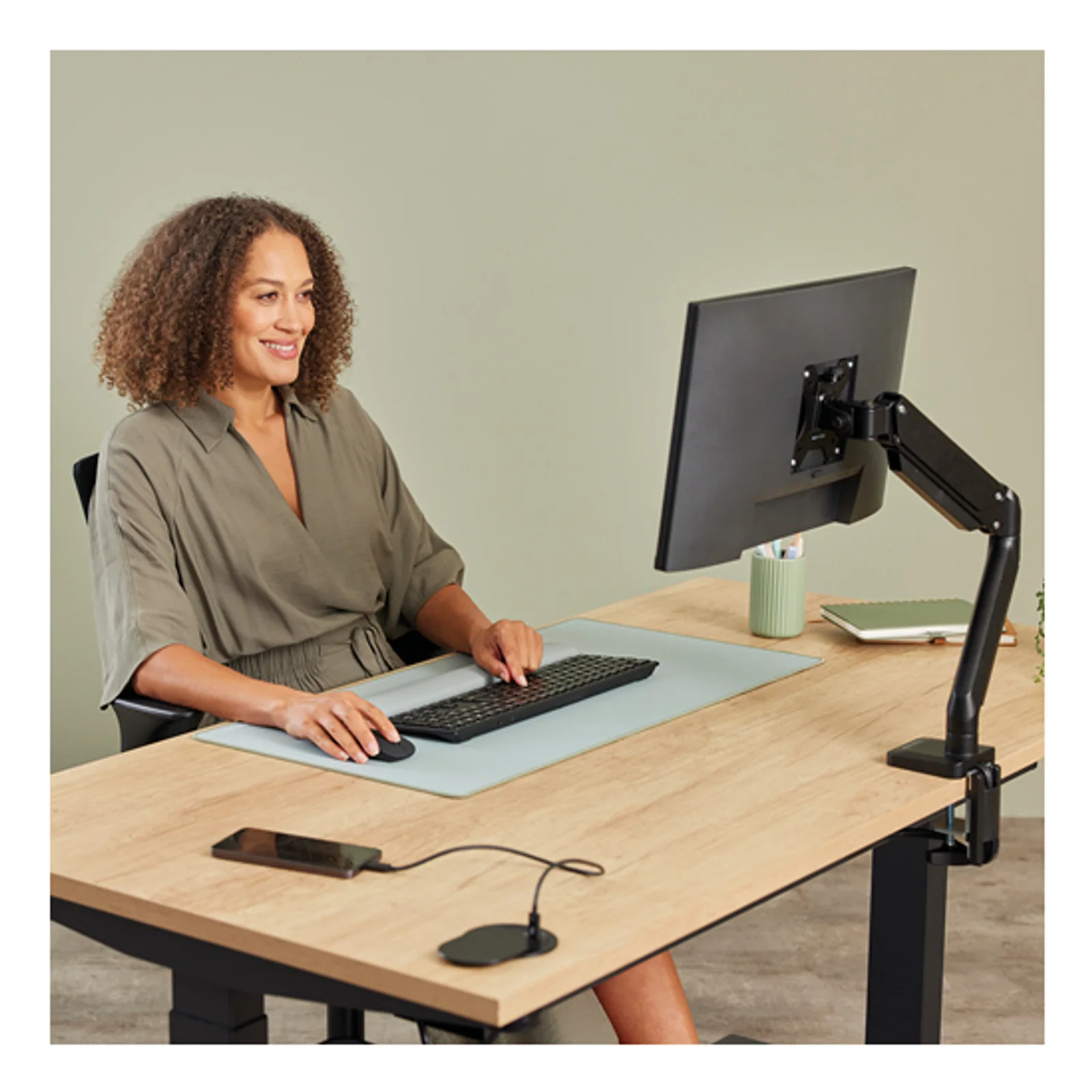 Fellowes 100137177 multiprise 2 m 1 sortie(s) CA Intérieure Noir