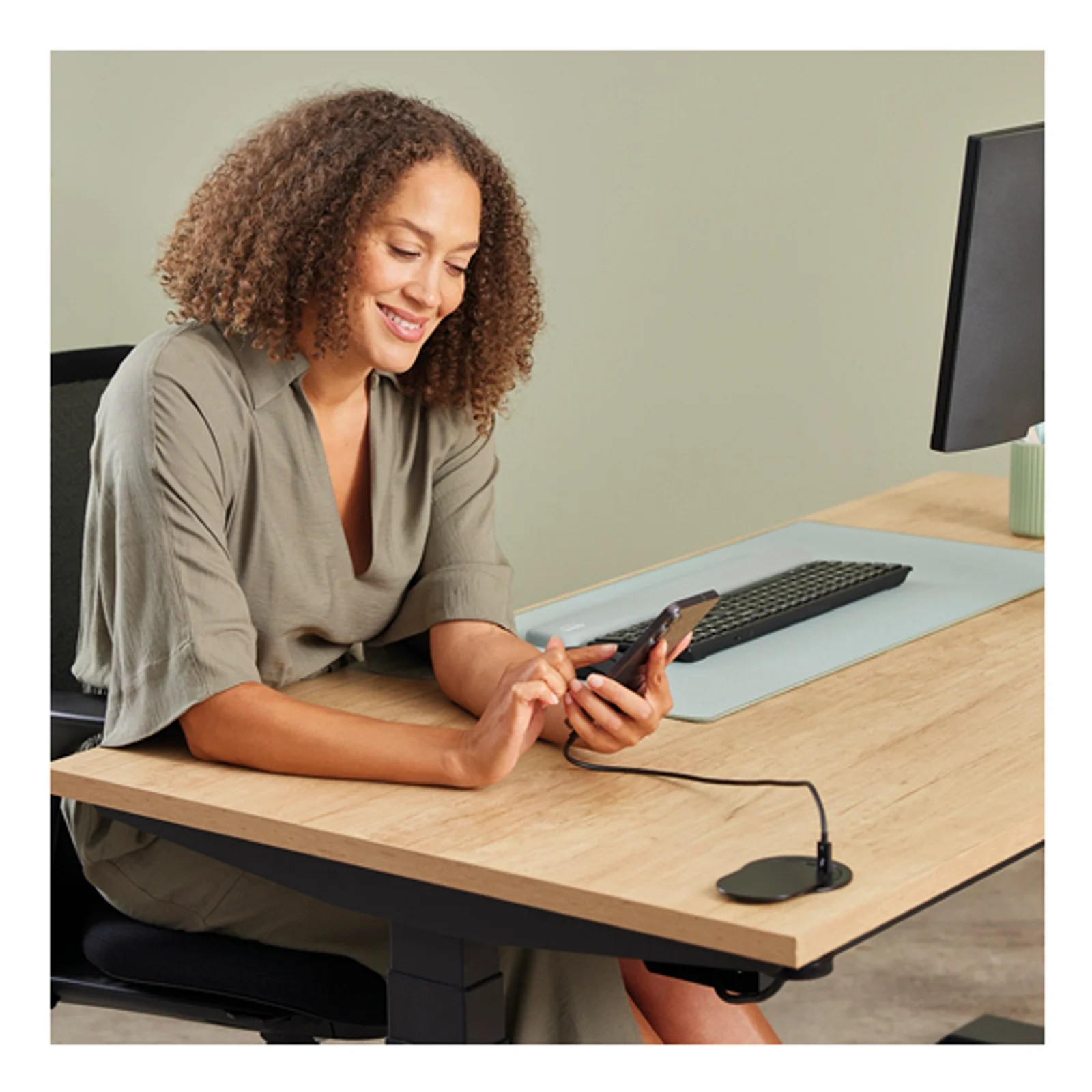Fellowes 100137177 multiprise 2 m 1 sortie(s) CA Intérieure Noir