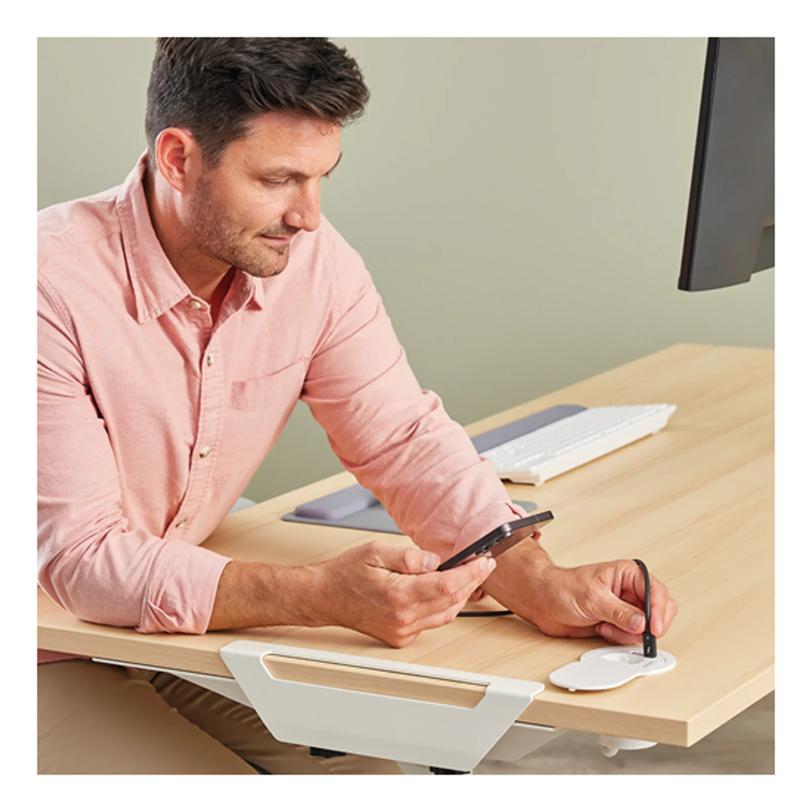 Fellowes 100137178 multiprise 2 m 1 sortie(s) CA Intérieure Blanc