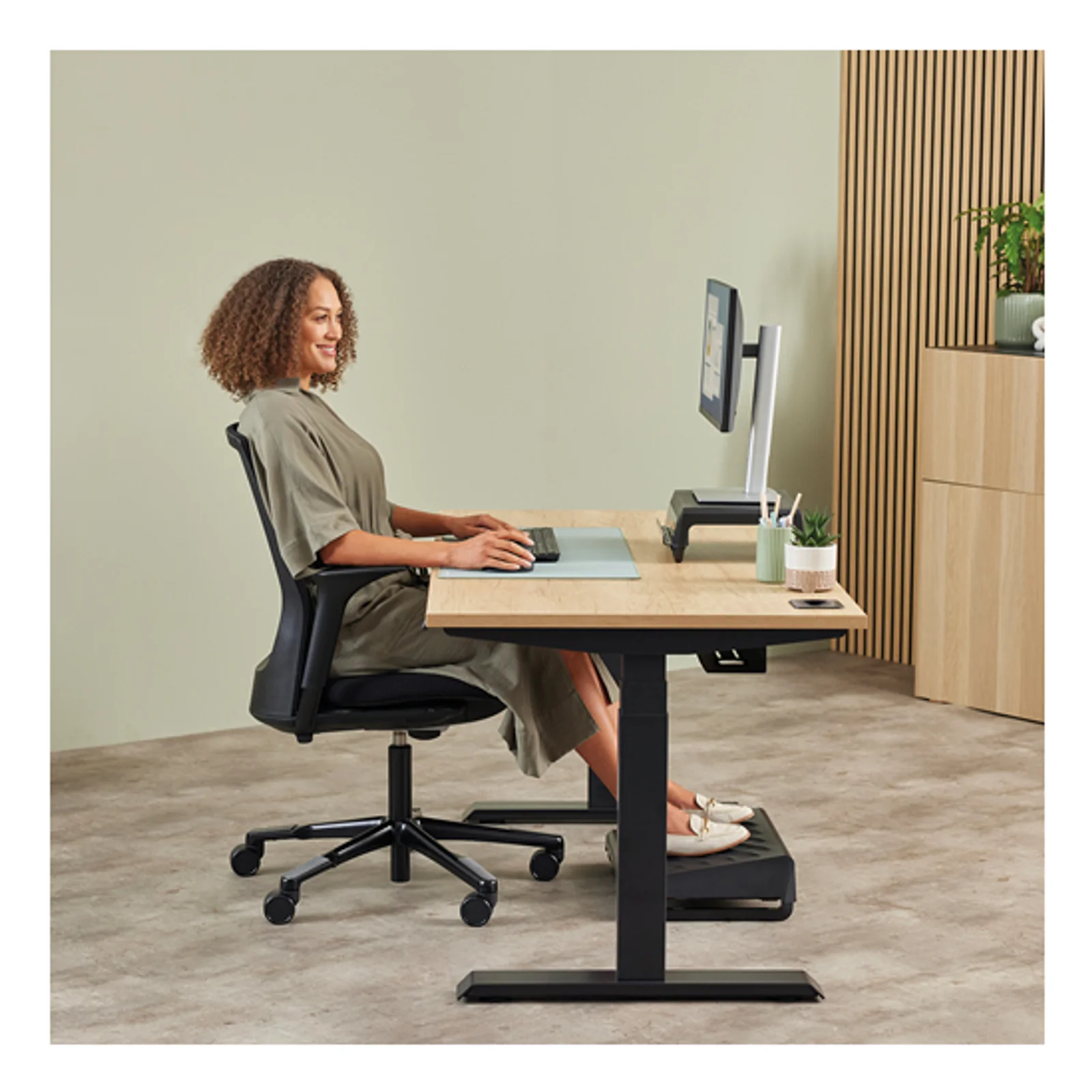 Fellowes 100143582 souris Universel Droitier Bluetooth + USB Type-C Optique 2400 DPI