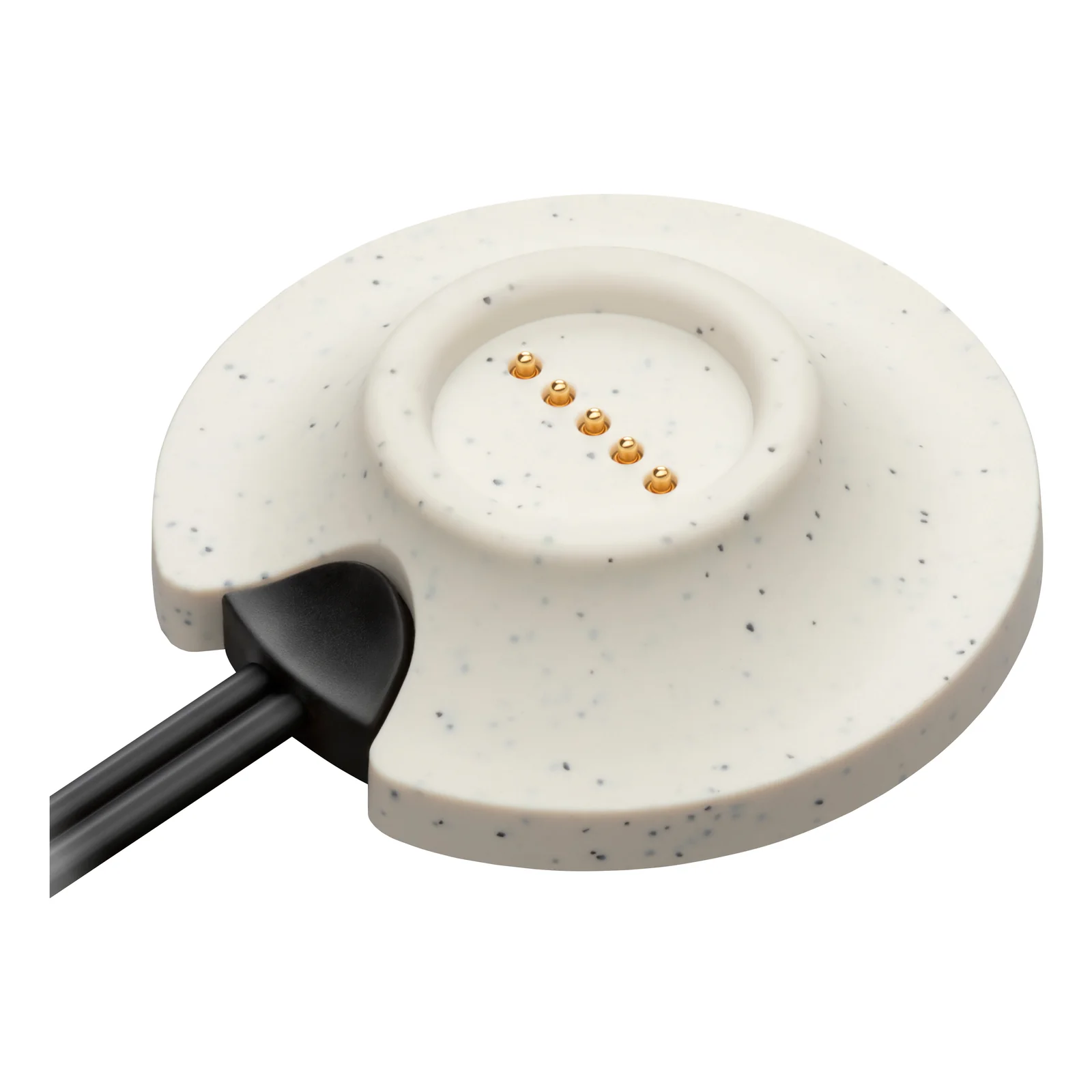 Socle de chargement HP Poly Sync 40, vue du dessus, disque circulaire texturé crème avec 4 contacts pogo pins dorés et câble noir
