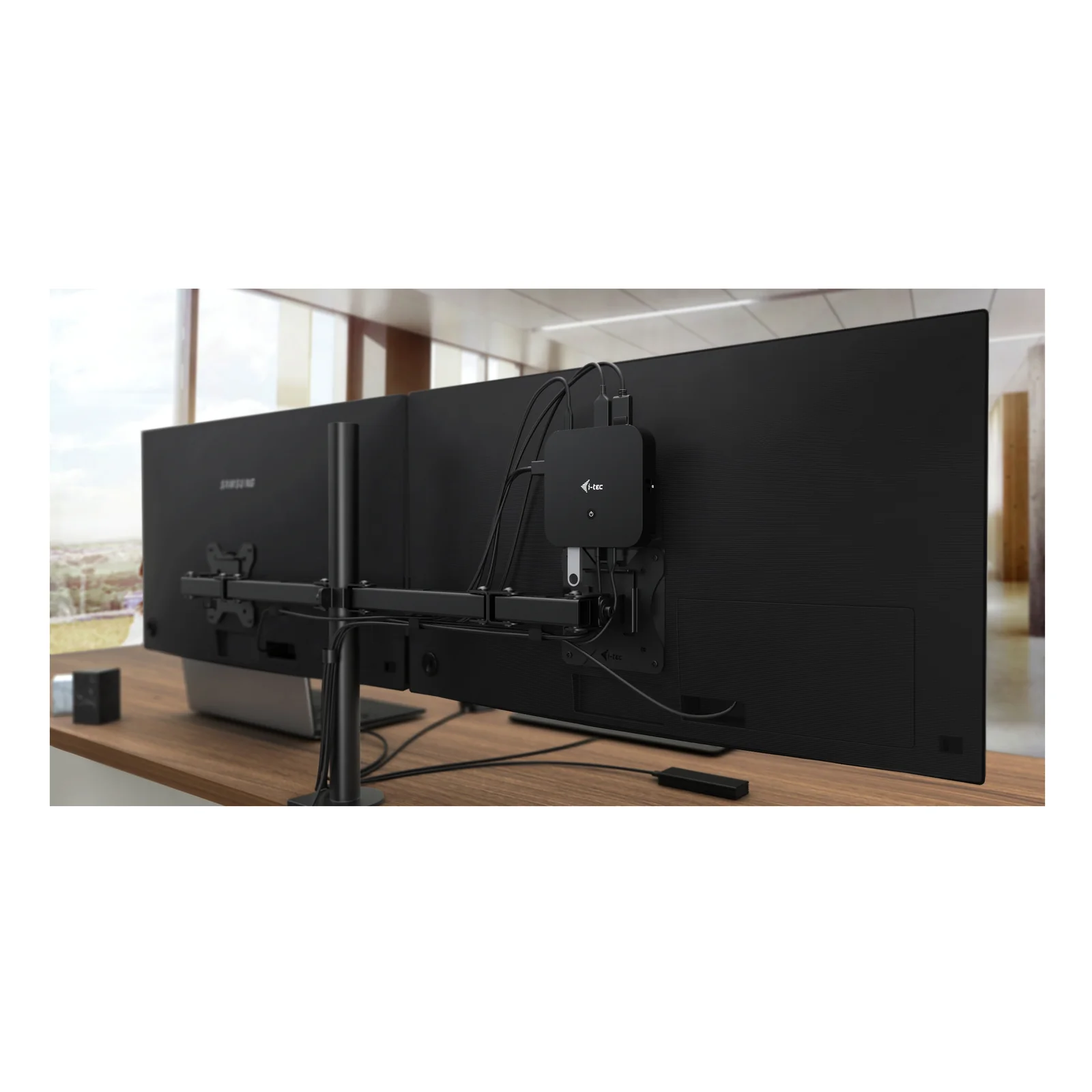 i-tec USB-C HDMI DP Docking Station with Power Delivery 100 W