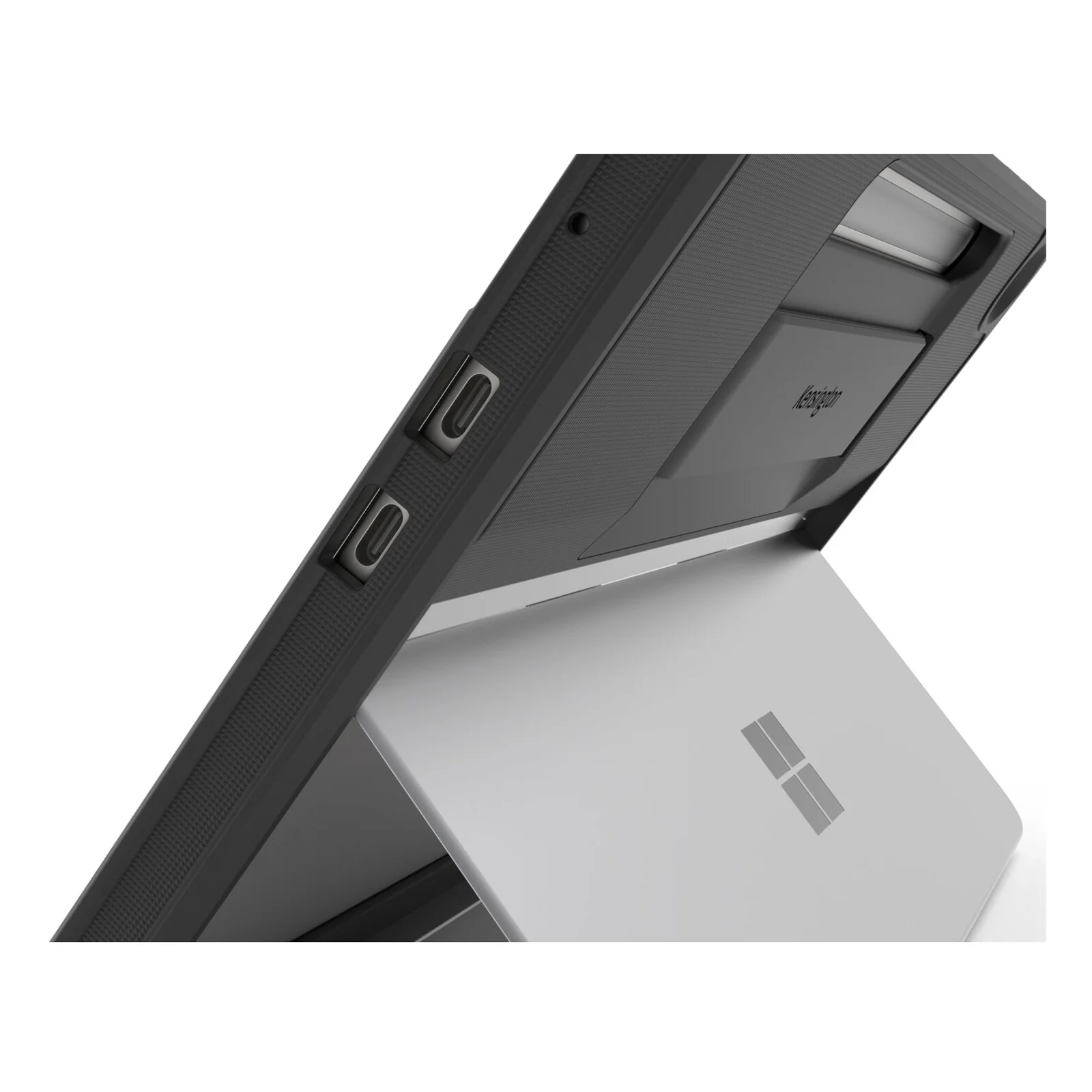 Détail côté gauche, découpes de la coque noire pour l'accès aux ports de la Surface Pro