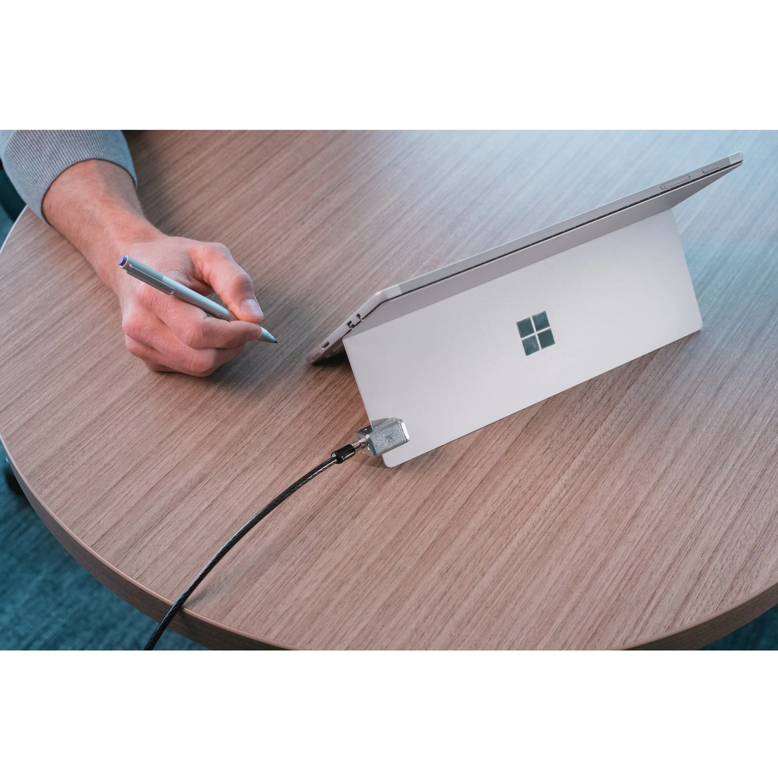 Kensington Câble de sécurité à clé pour Surface Pro et Surface Go