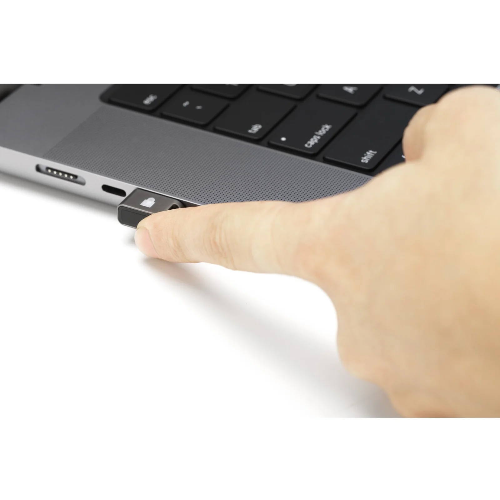 Kensington Clé de sécurité à empreintes digitales VeriMark Guard USB-C - FIDO2, WebAuthn/CTAP2.1 et FIDO U2F
