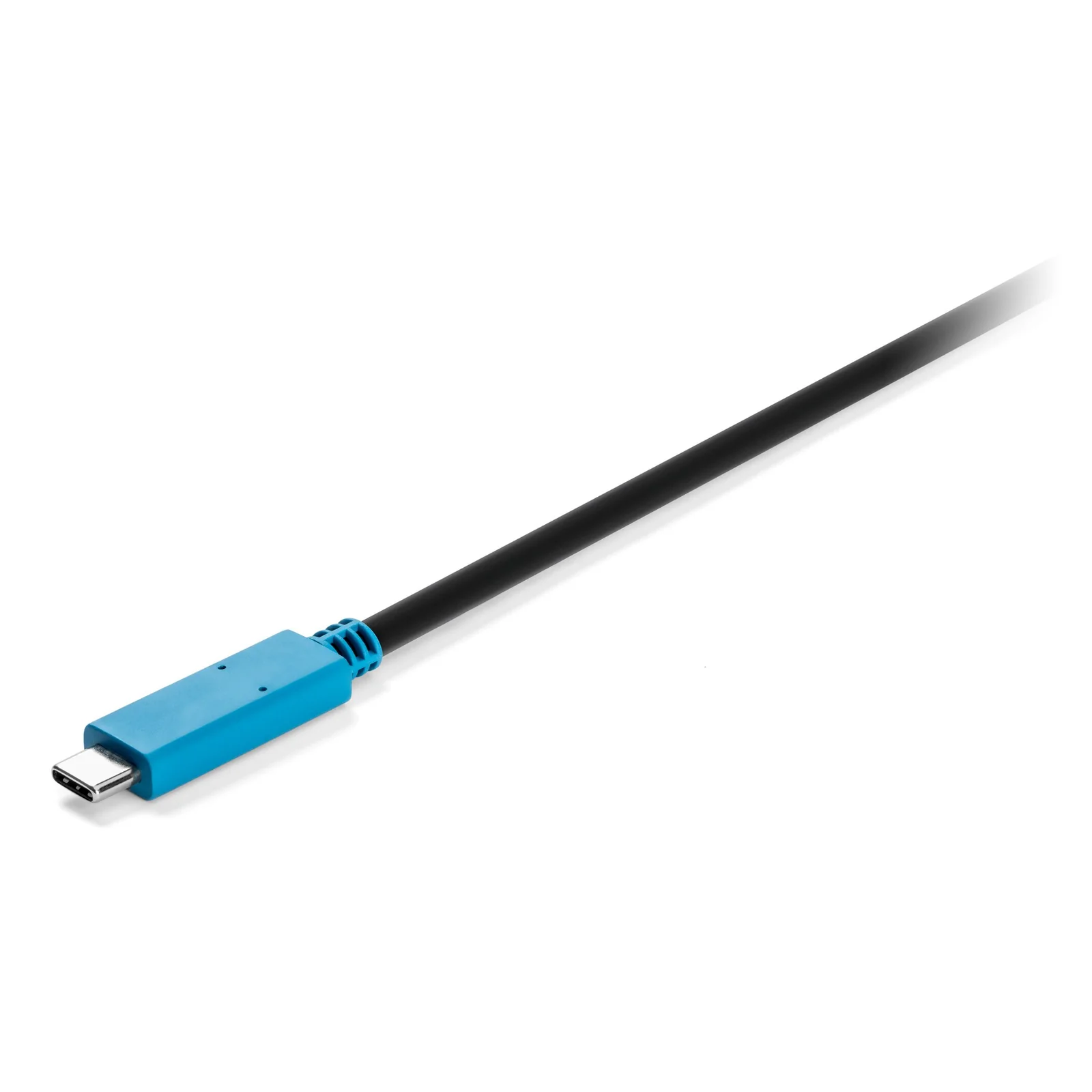 Gros plan sur le connecteur USB-C mâle bleu du câble Kensington K38235WW