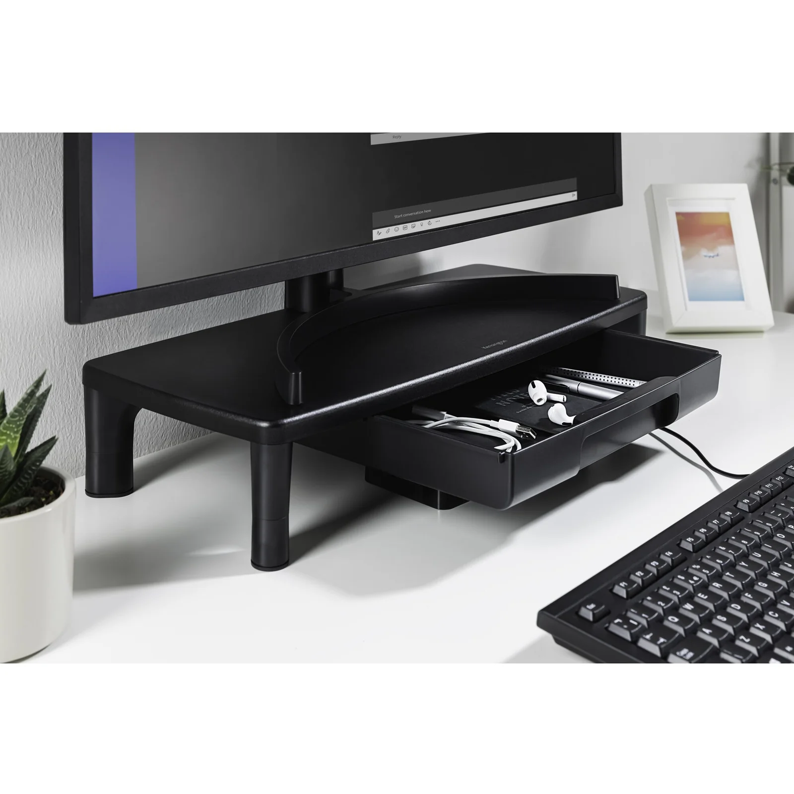 Support de moniteur Kensington avec tiroir de rangement ouvert, vue de face
