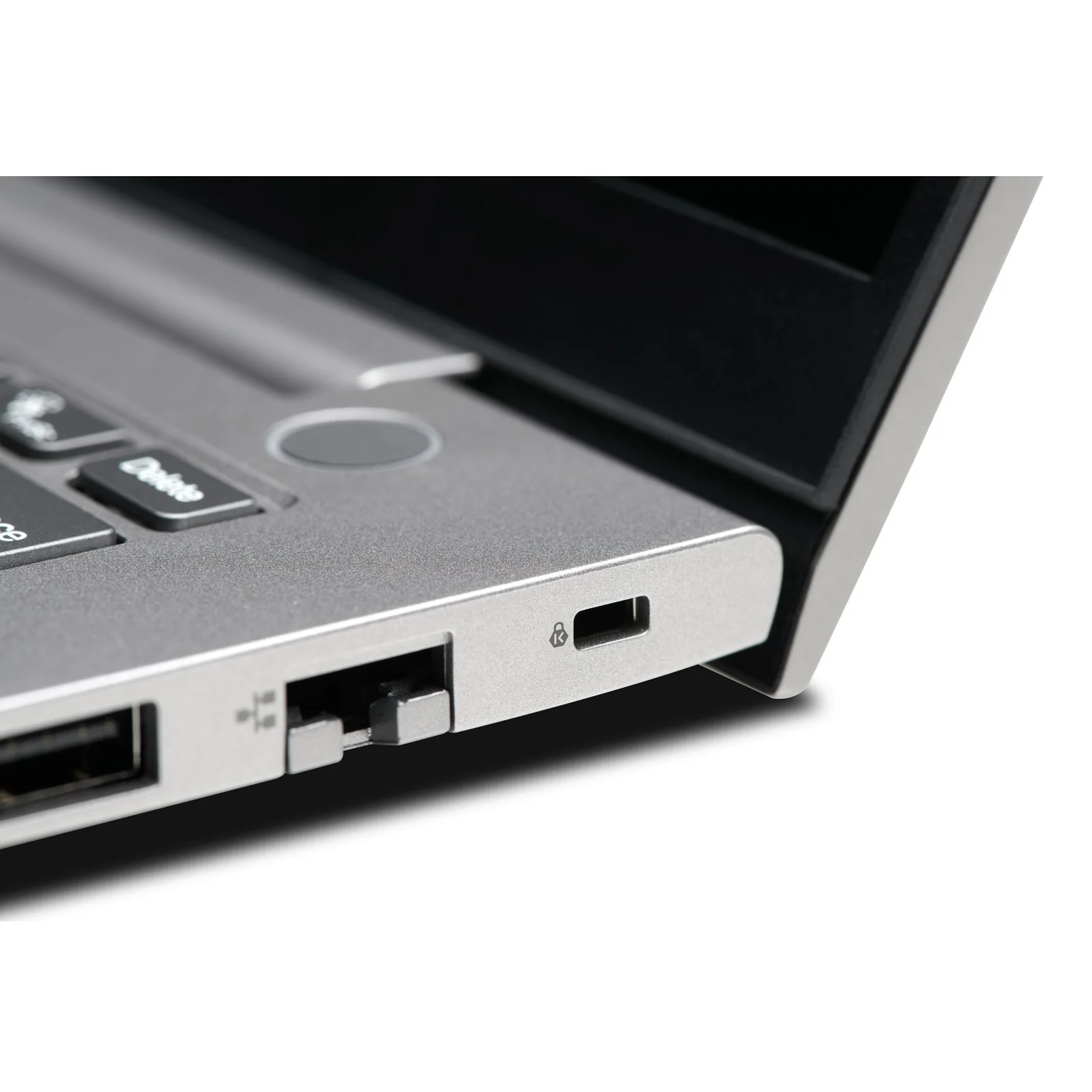 Profil latéral d'un ordinateur portable fin avec ports USB et emplacement de sécurité Nano