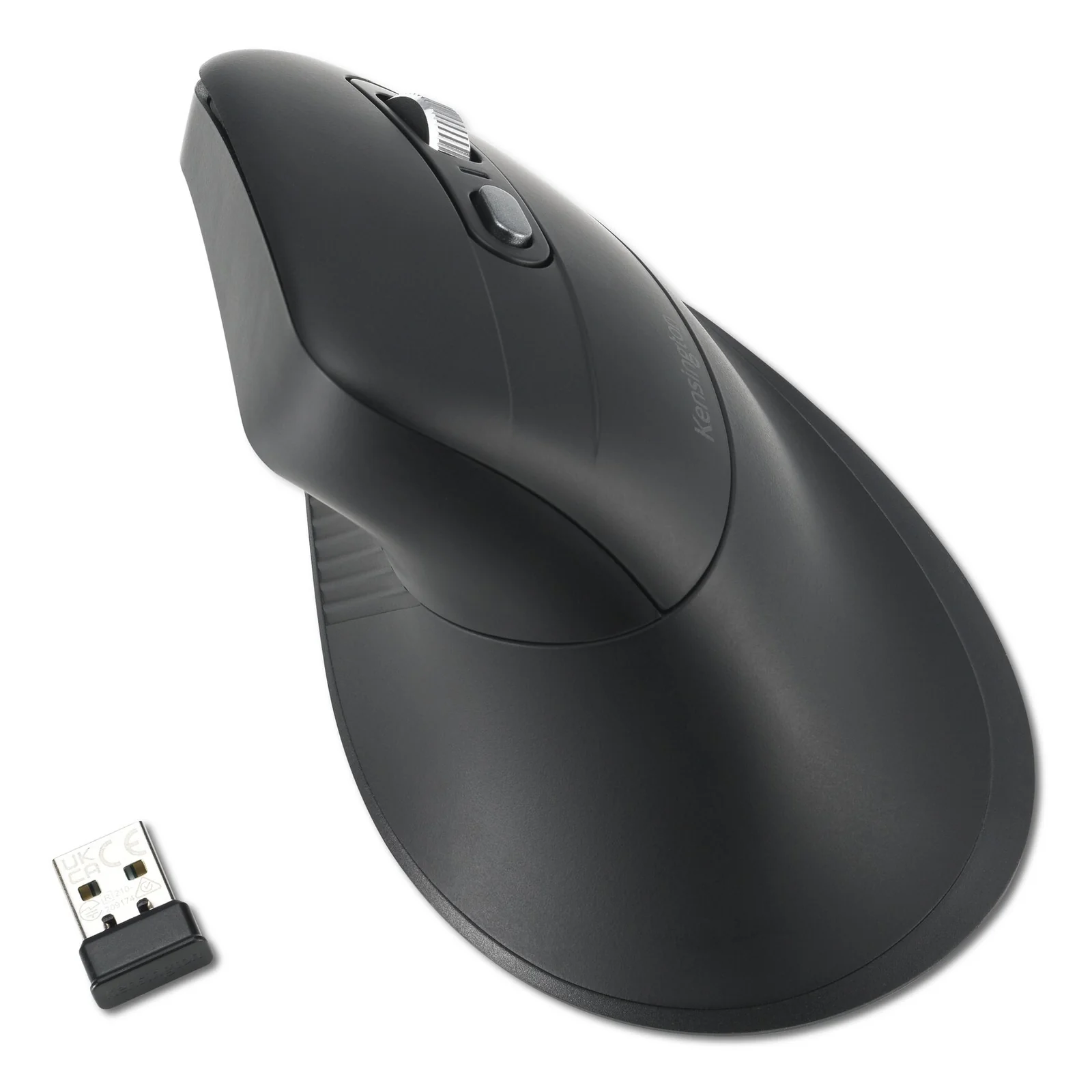 Souris verticale noire avec nano-récepteur USB posé à côté, fond blanc