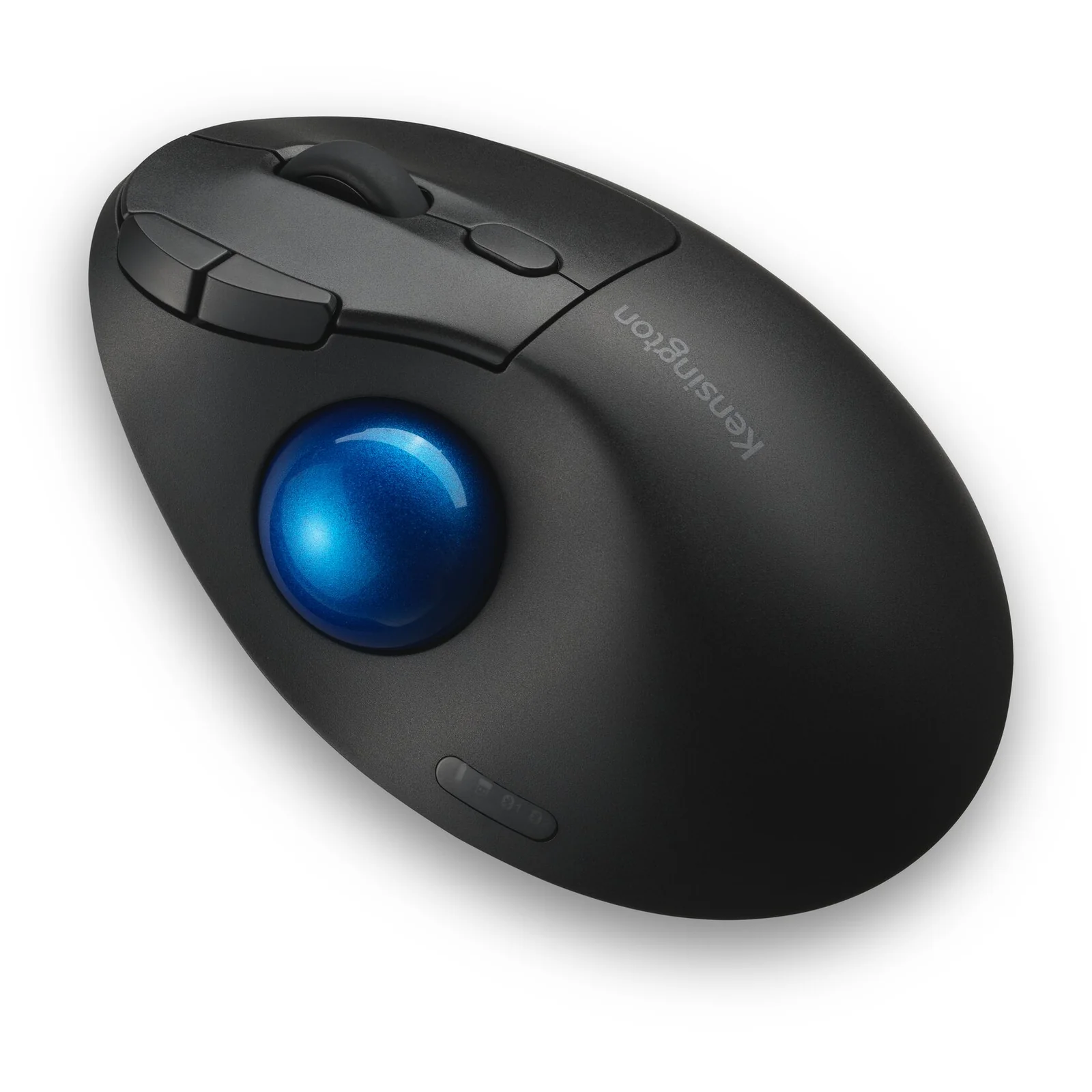 Trackball Kensington TB450, vue de trois quarts arrière, coque noire avec boule bleue visible