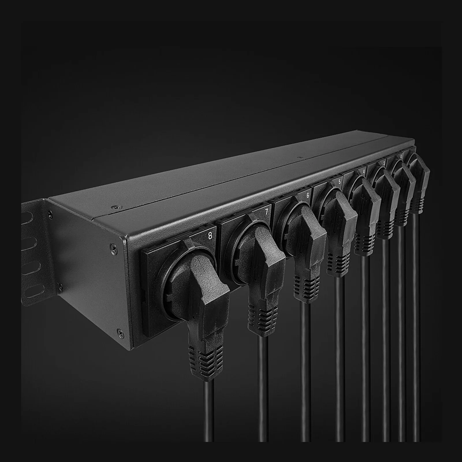 Lindy Multiprise horizontale rack 19" 1.5U, 8 prises Schuko avec interrupteurs