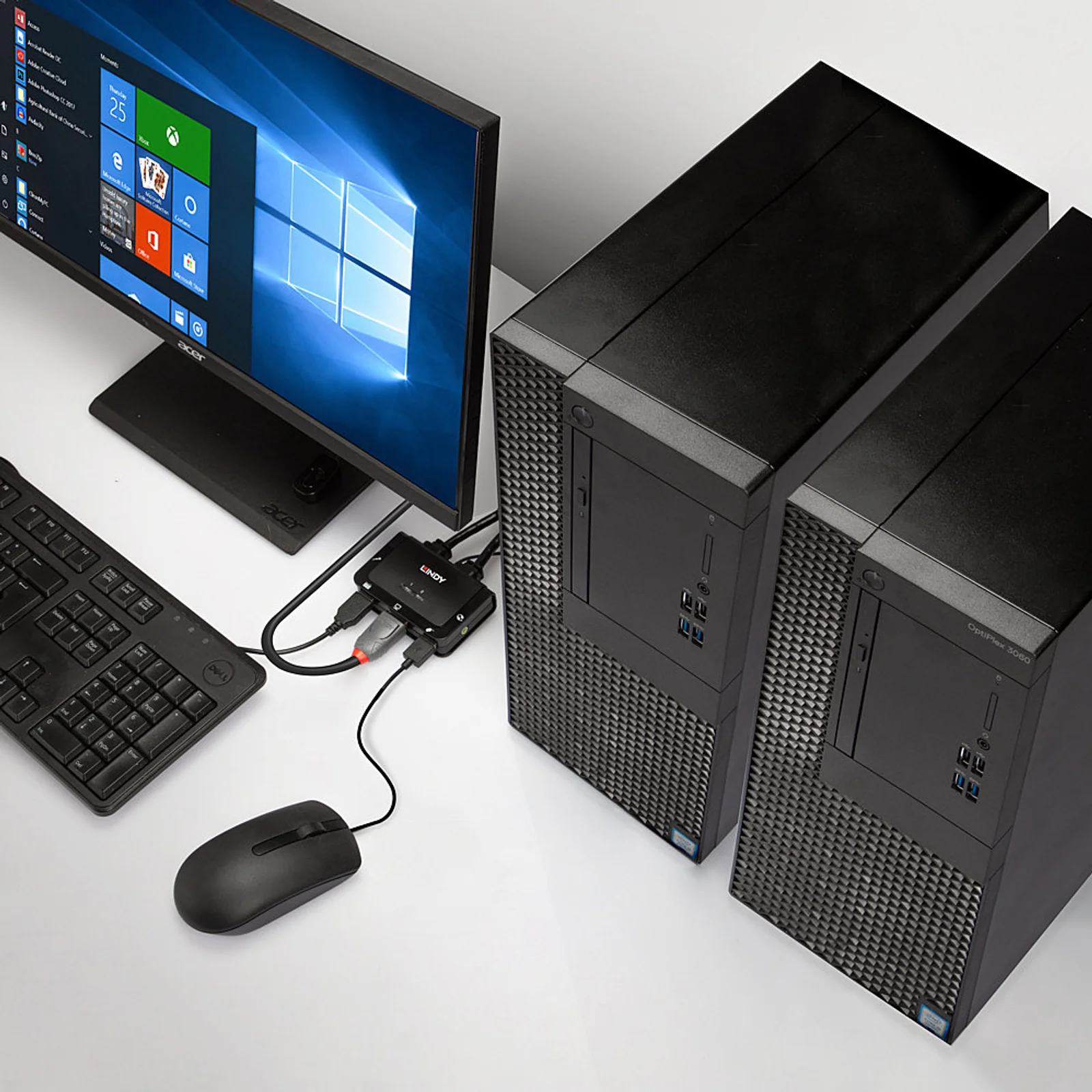 Lindy Switch KVM 2 Ports DisplayPort 1.2, USB 2.0 & Audio, Câbles Intégrés