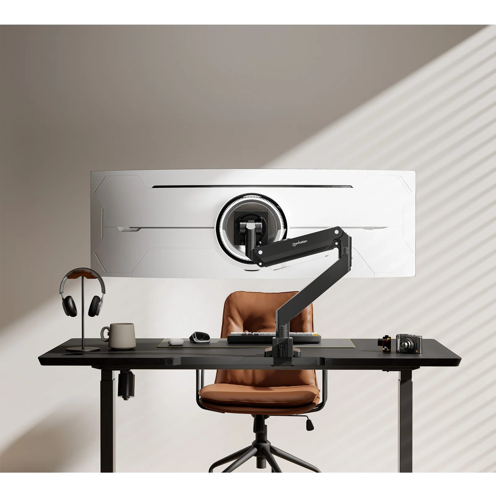 Manhattan Support de bureau pour TV/moniteurs (bras à vérin gaz à Bras articulé), écrans 13" à 42", fixation à l’arrière par pince ou passe-câble, Compatibilité VESA : de 75x75 à 200x200mm (vérifiez les dimensions des quatre trous de fixation à l’arrière), max 20kg