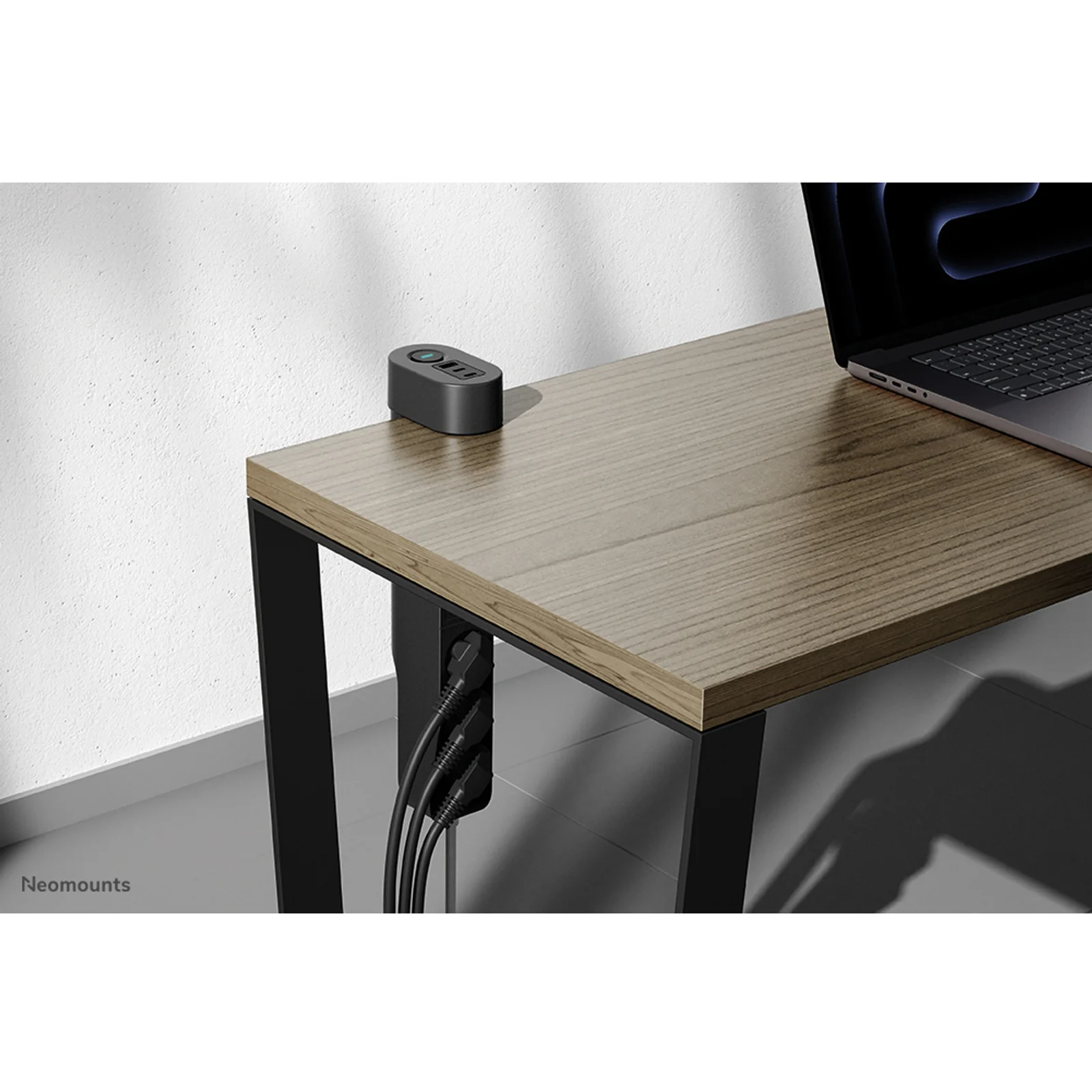Neomounts DS22-840BL6 Multiprise de bureau avec pince et ports USB-C et USB-A - charge rapide