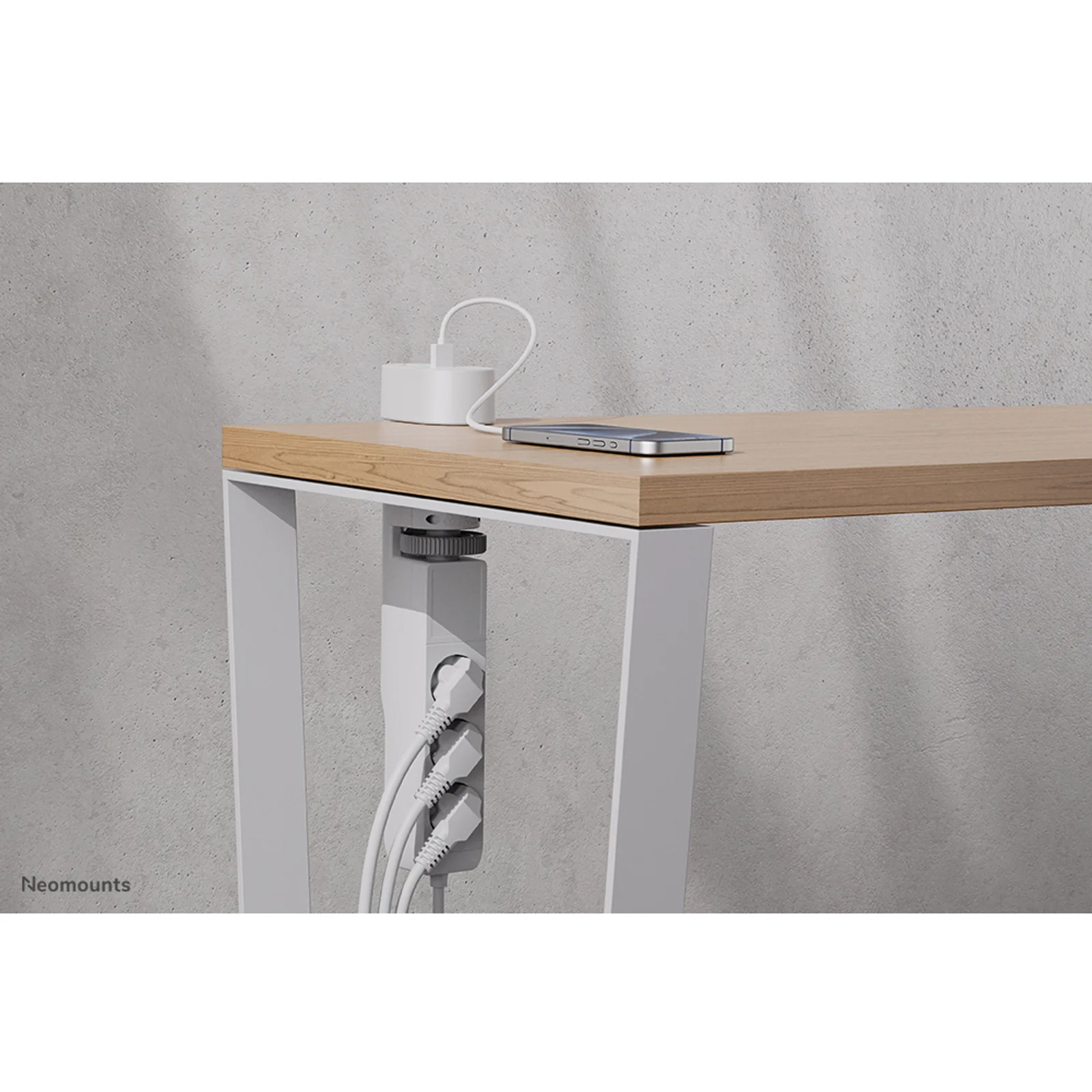 Neomounts DS22-840WH6 Multiprise de bureau avec pince et ports USB-C et USB-A - charge rapide