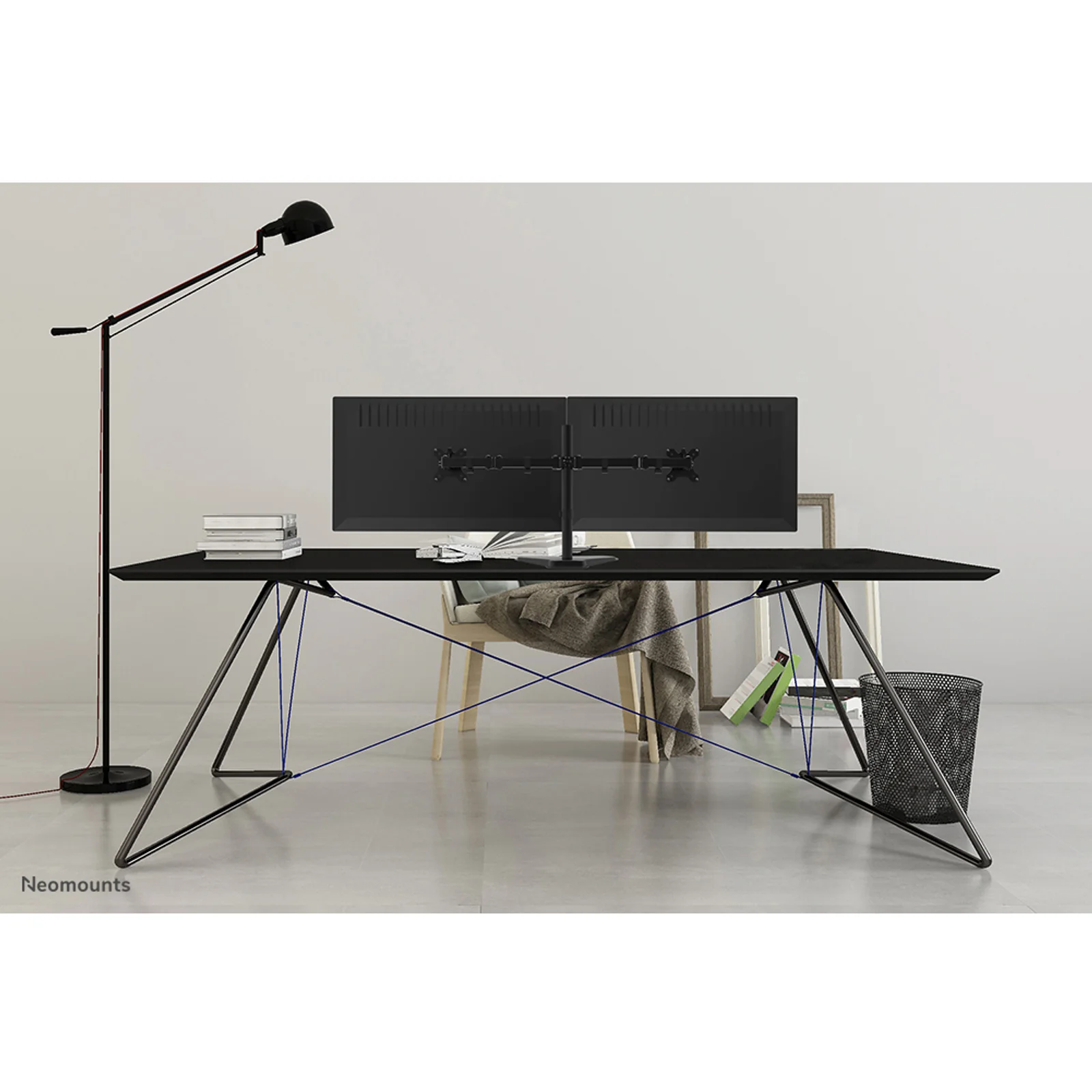 Neomounts FPMA-D550DDBLACK Support d'écran à poser 10-32"